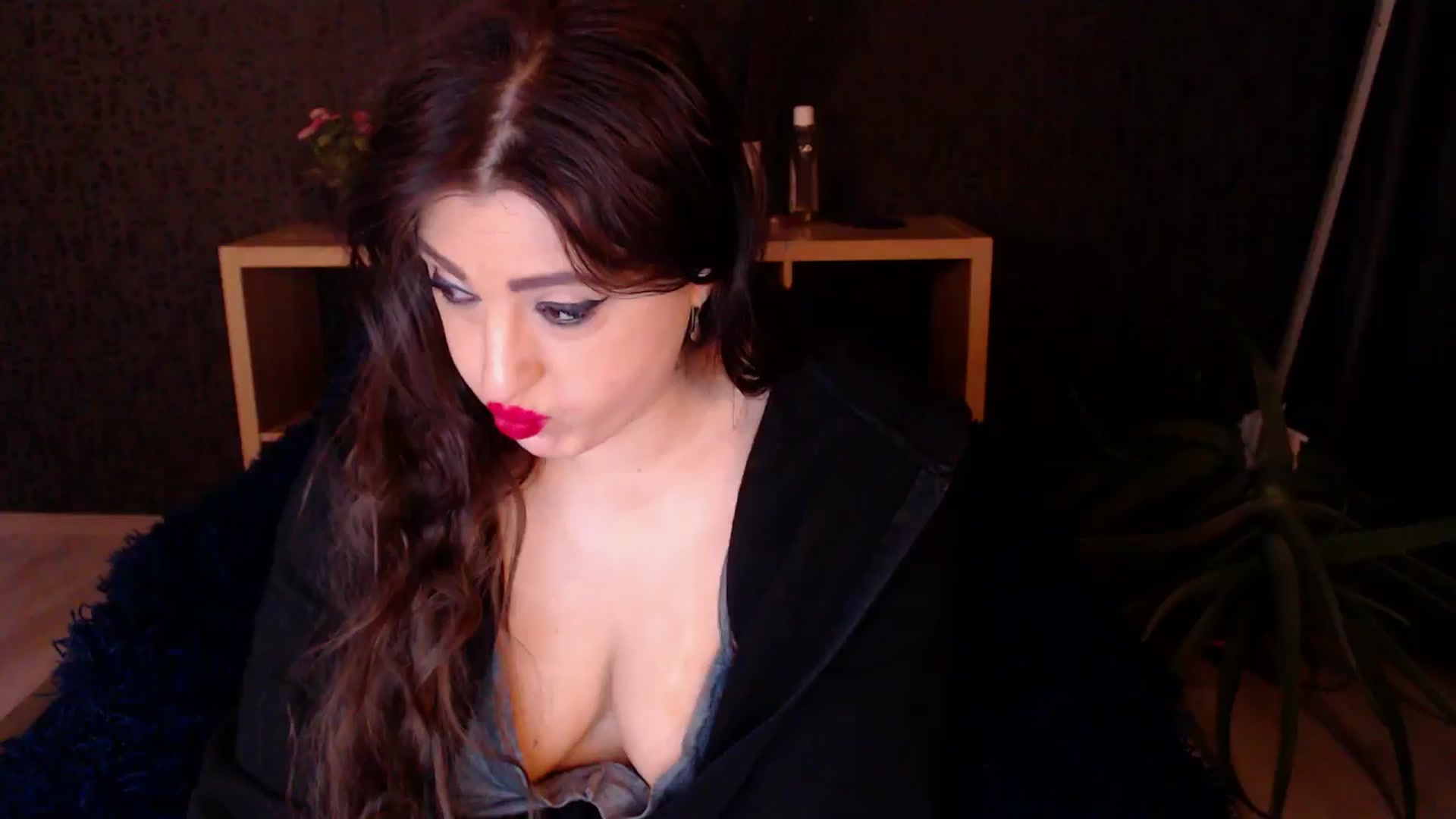 Gallery image thumbnail from HotRebbecca's myfreecams stream on, 12/01/2024, 24:53 image 19 of 20