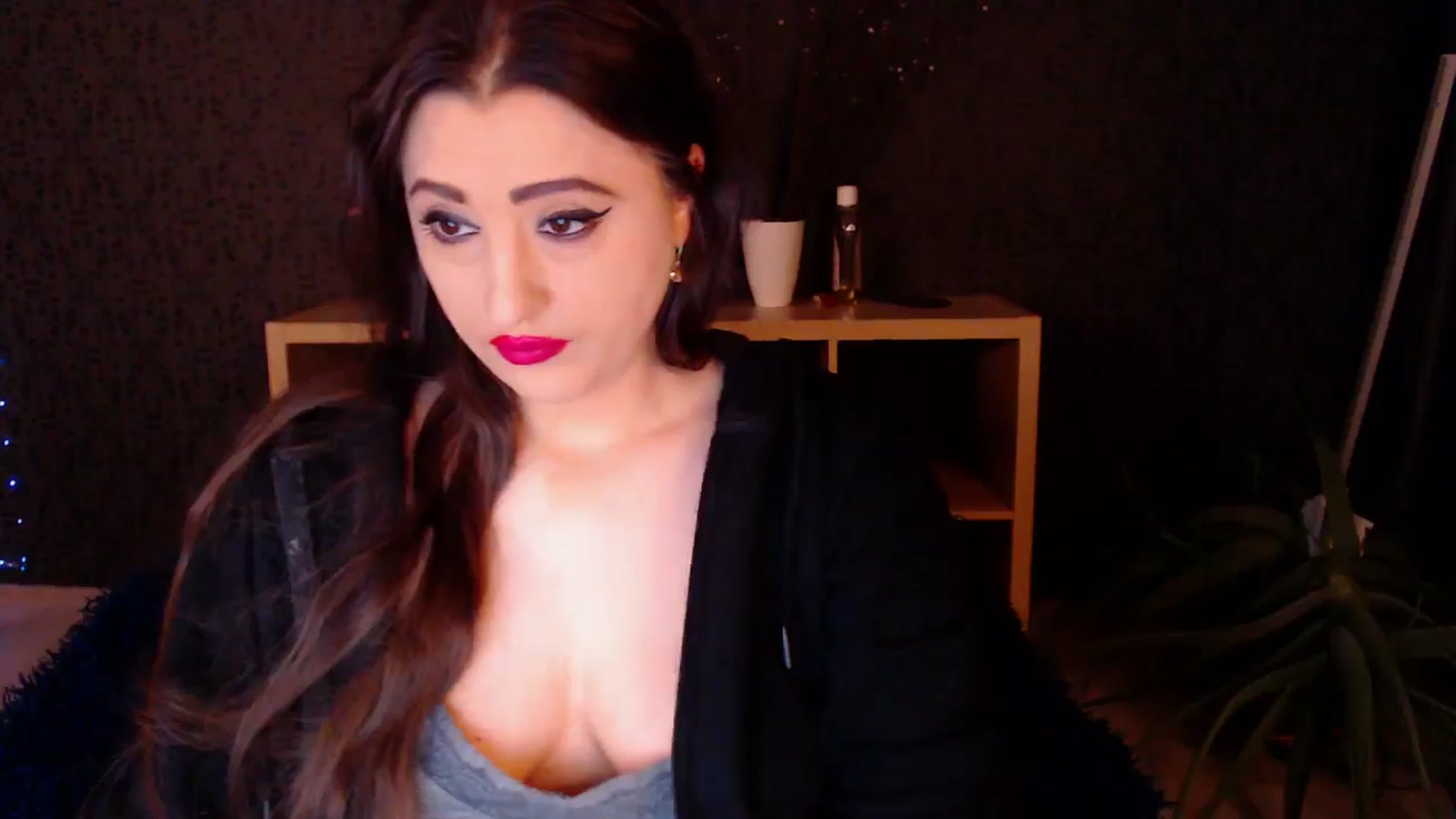 Gallery image thumbnail from HotRebbecca's myfreecams stream on, 12/01/2024, 23:26 image 12 of 20