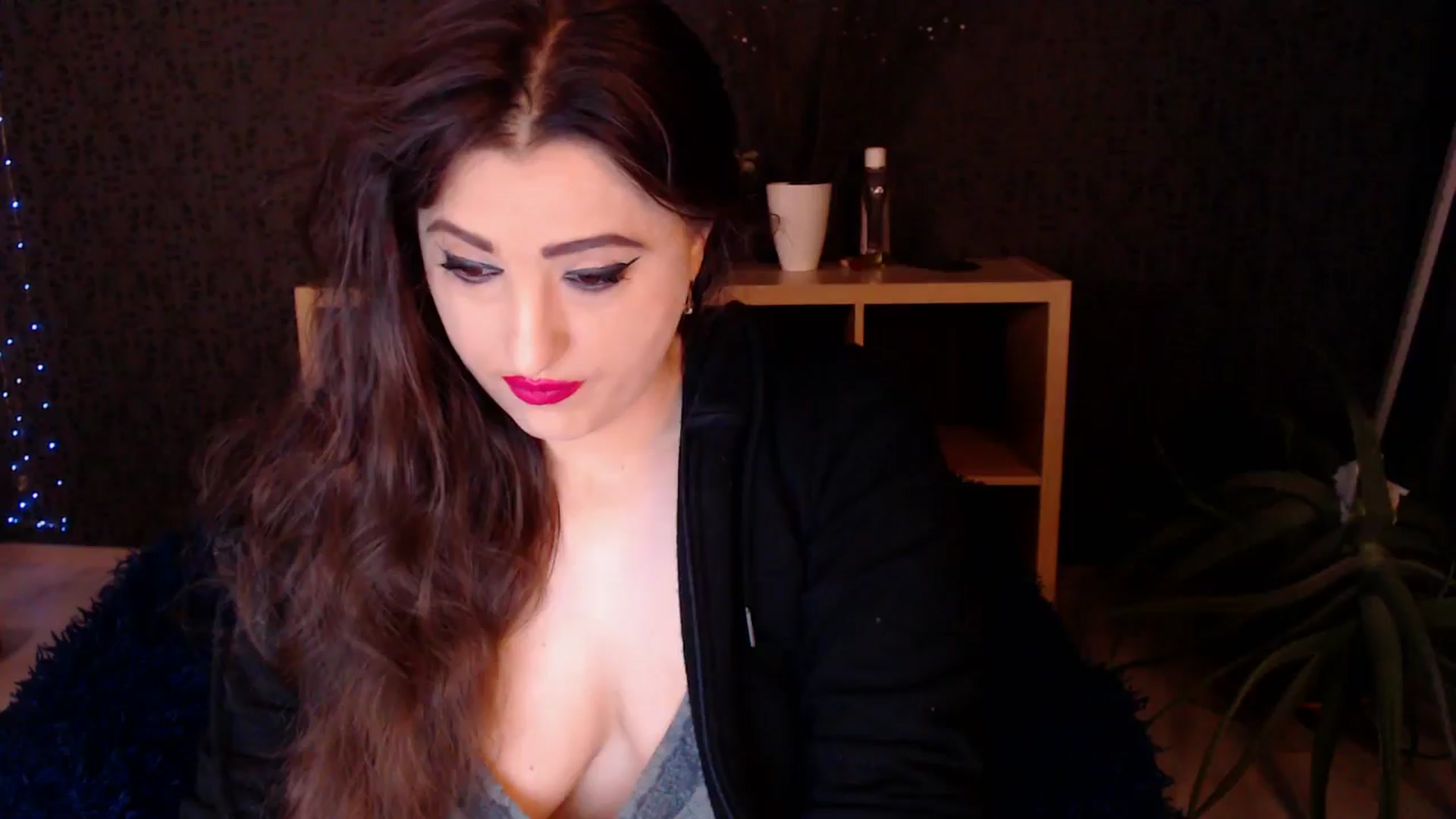 Gallery image thumbnail from HotRebbecca's myfreecams stream on, 12/01/2024, 23:26 image 17 of 20