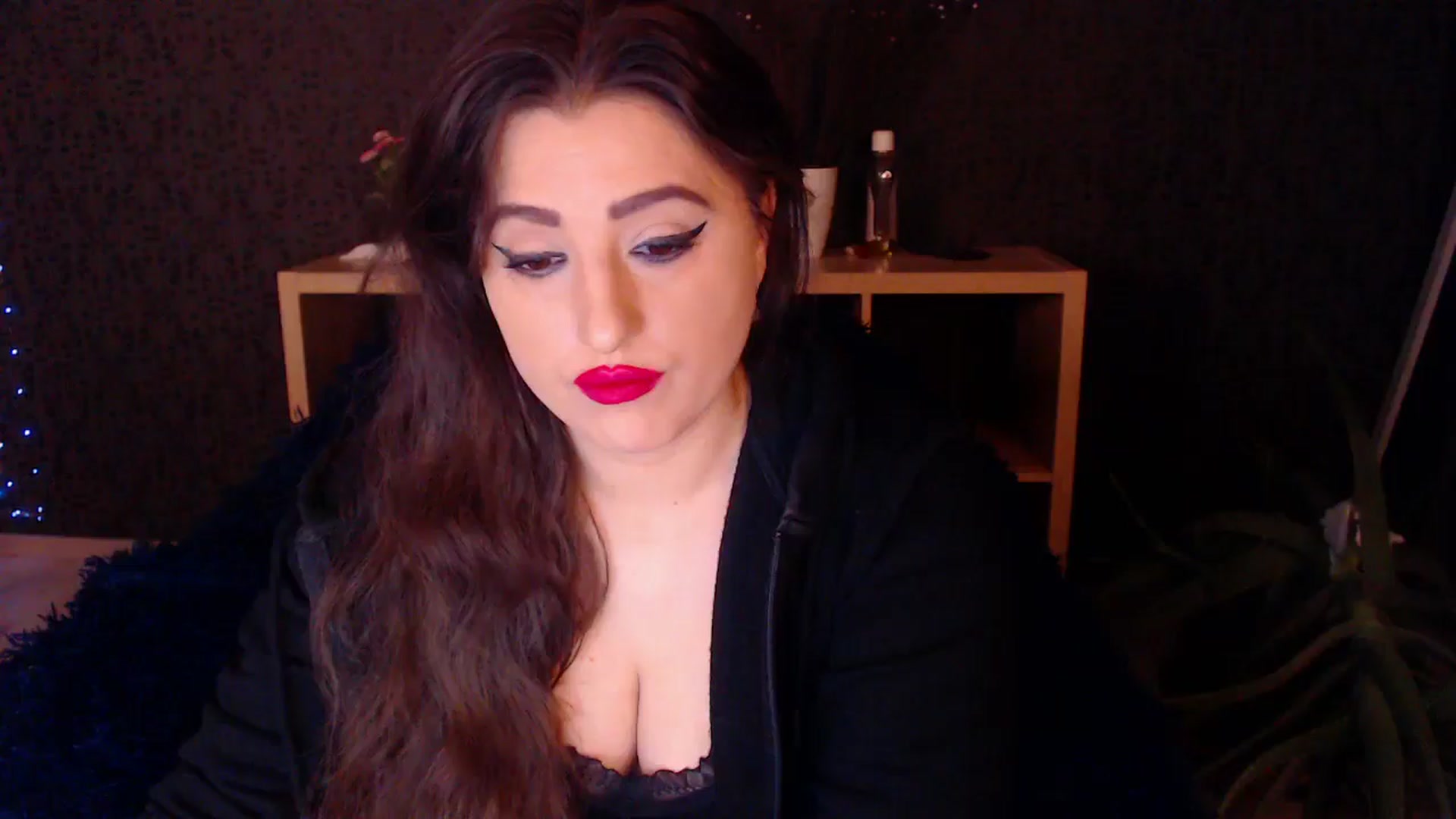 Gallery image thumbnail from HotRebbecca's myfreecams stream on, 12/04/2024, 24:07 image 17 of 20