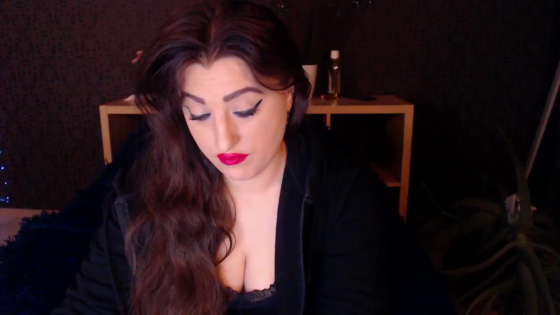 Gallery image thumbnail from HotRebbecca's myfreecams stream on, 12/04/2024, 24:07 image 18 of 20