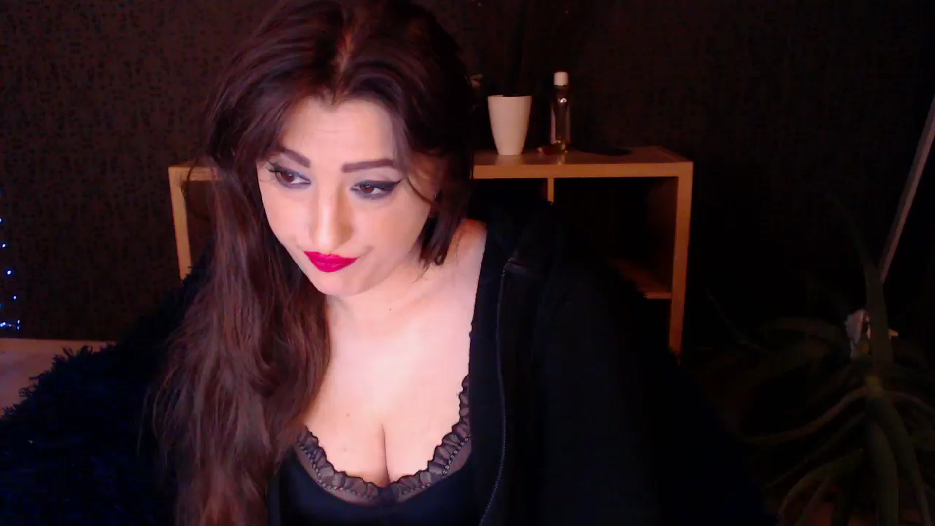 Gallery image thumbnail from HotRebbecca's myfreecams stream on, 12/04/2024, 04:09 image 1 of 20