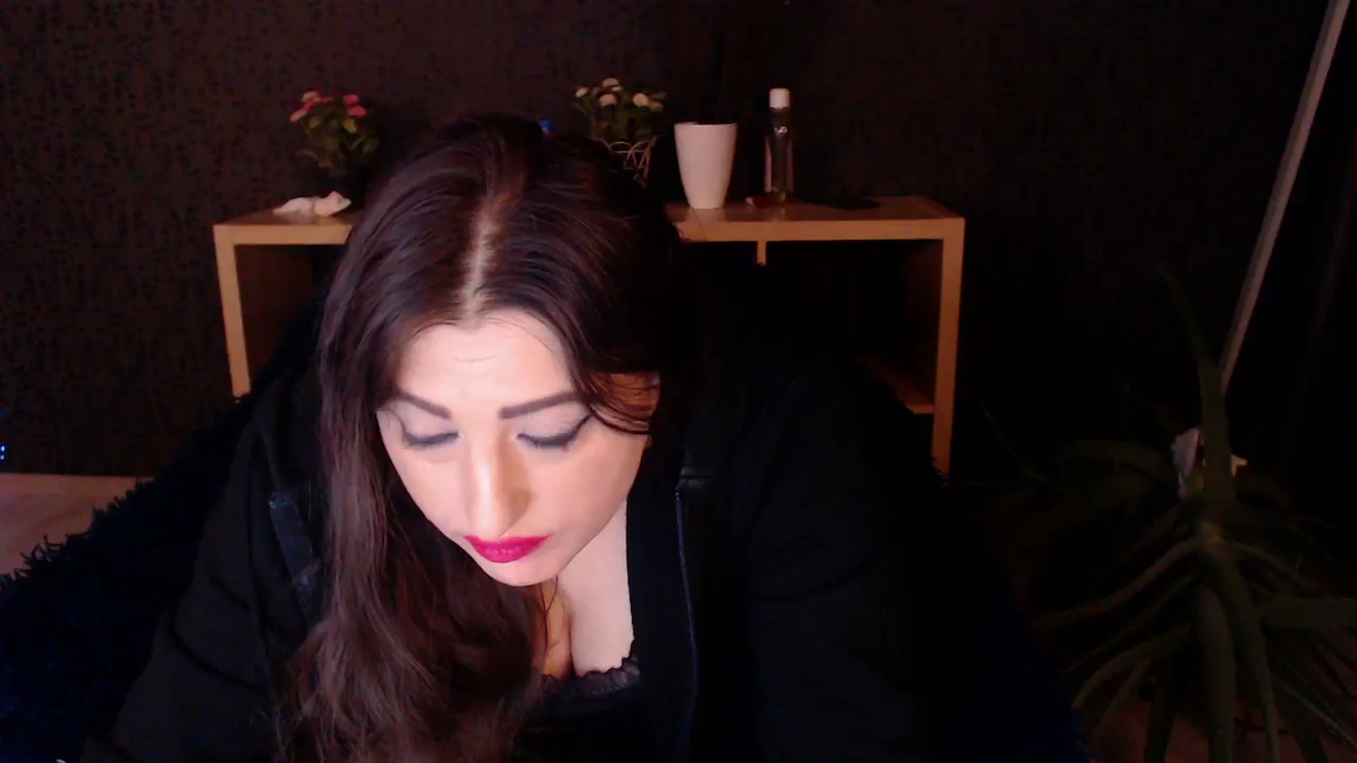 Gallery image thumbnail from HotRebbecca's myfreecams stream on, 12/04/2024, 04:09 image 17 of 20