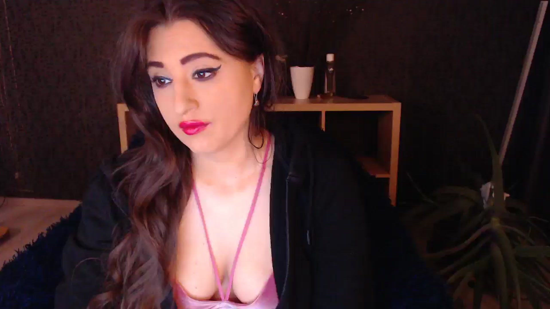 Gallery image thumbnail from HotRebbecca's myfreecams stream on, 12/05/2024, 24:45 image 19 of 20