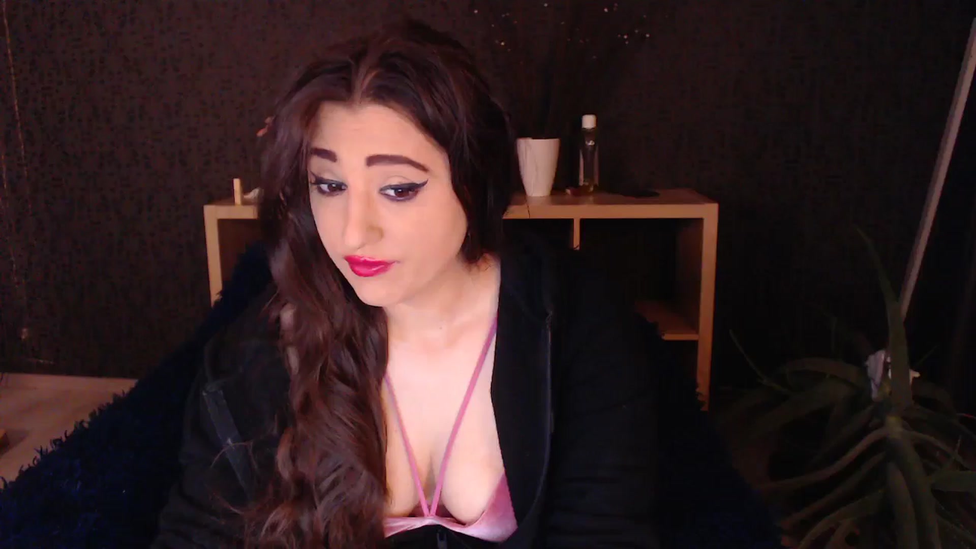 Gallery image thumbnail from HotRebbecca's myfreecams stream on, 12/05/2024, 24:45 image 12 of 20