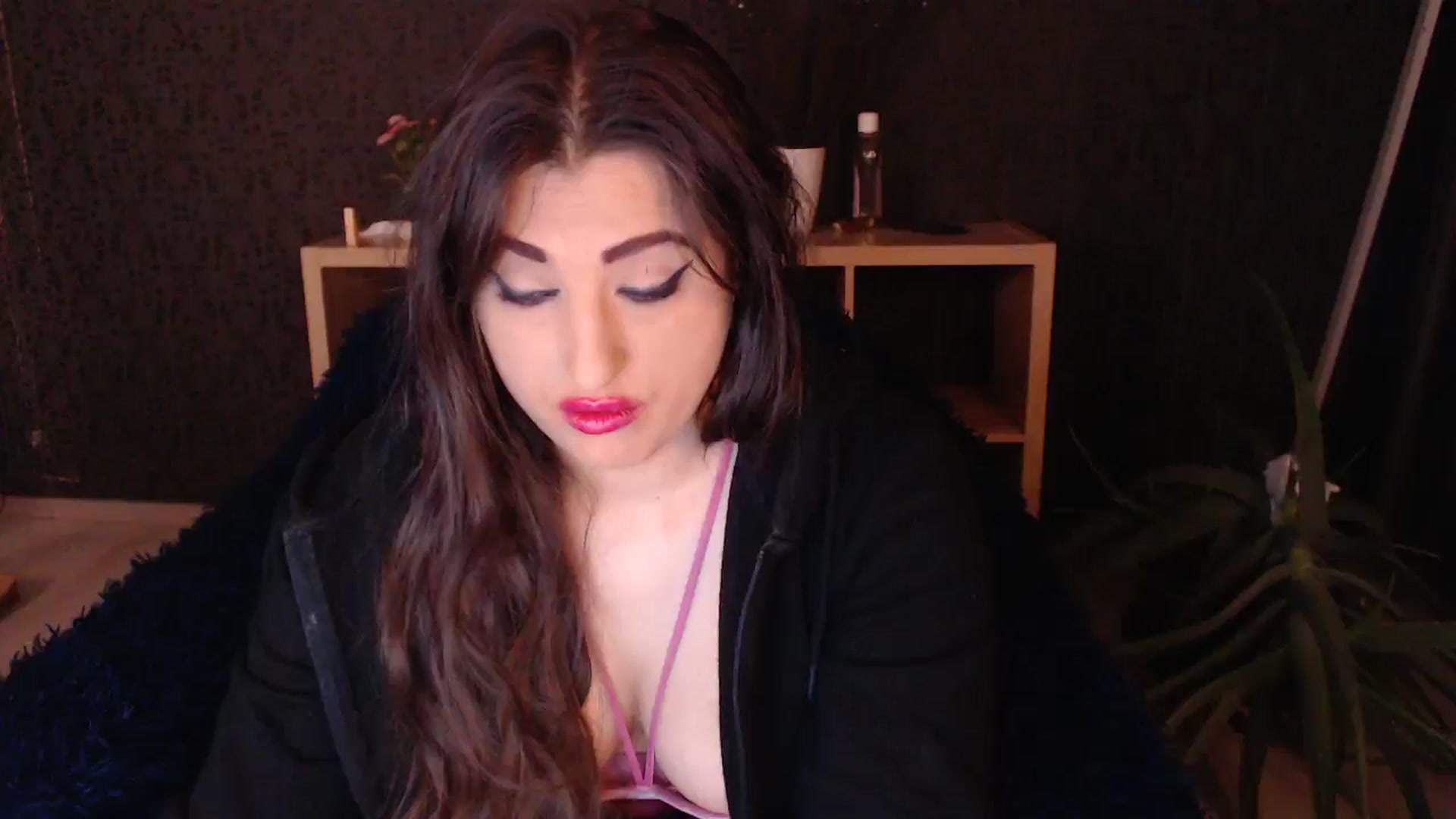 Gallery image thumbnail from HotRebbecca's myfreecams stream on, 12/05/2024, 01:41 image 15 of 20