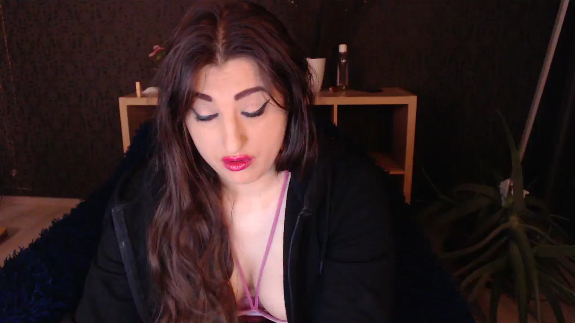 Gallery image thumbnail from HotRebbecca's myfreecams stream on, 12/05/2024, 01:41 image 14 of 20