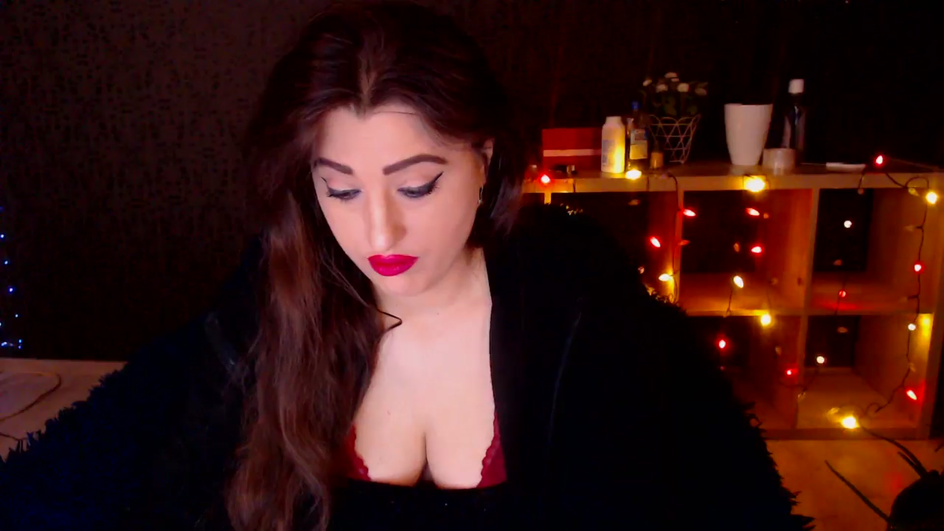 Gallery image thumbnail from HotRebbecca's myfreecams stream on, 12/11/2024, 24:28 image 18 of 20