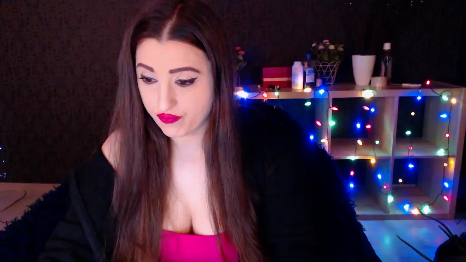 Gallery image thumbnail from HotRebbecca's myfreecams stream on, 12/13/2024, 01:31 image 10 of 20
