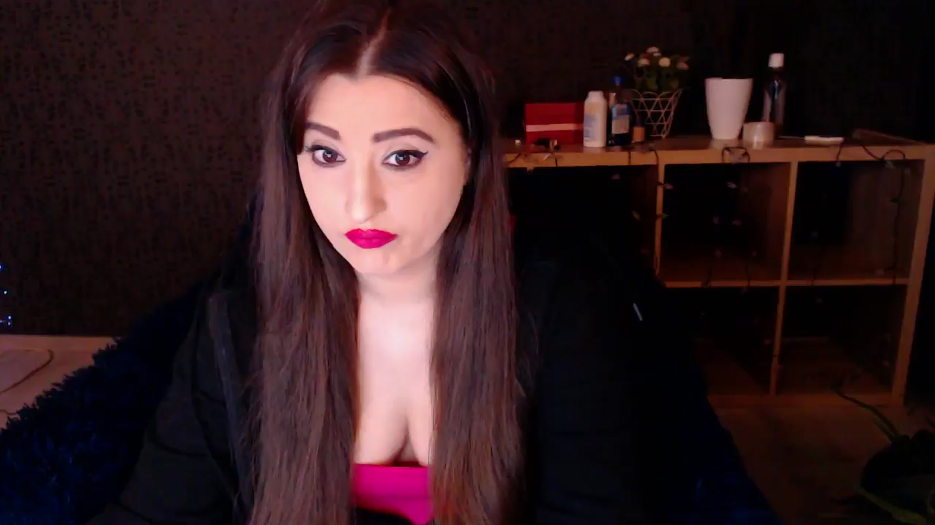 Gallery image thumbnail from HotRebbecca's myfreecams stream on, 12/13/2024, 01:31 image 19 of 20