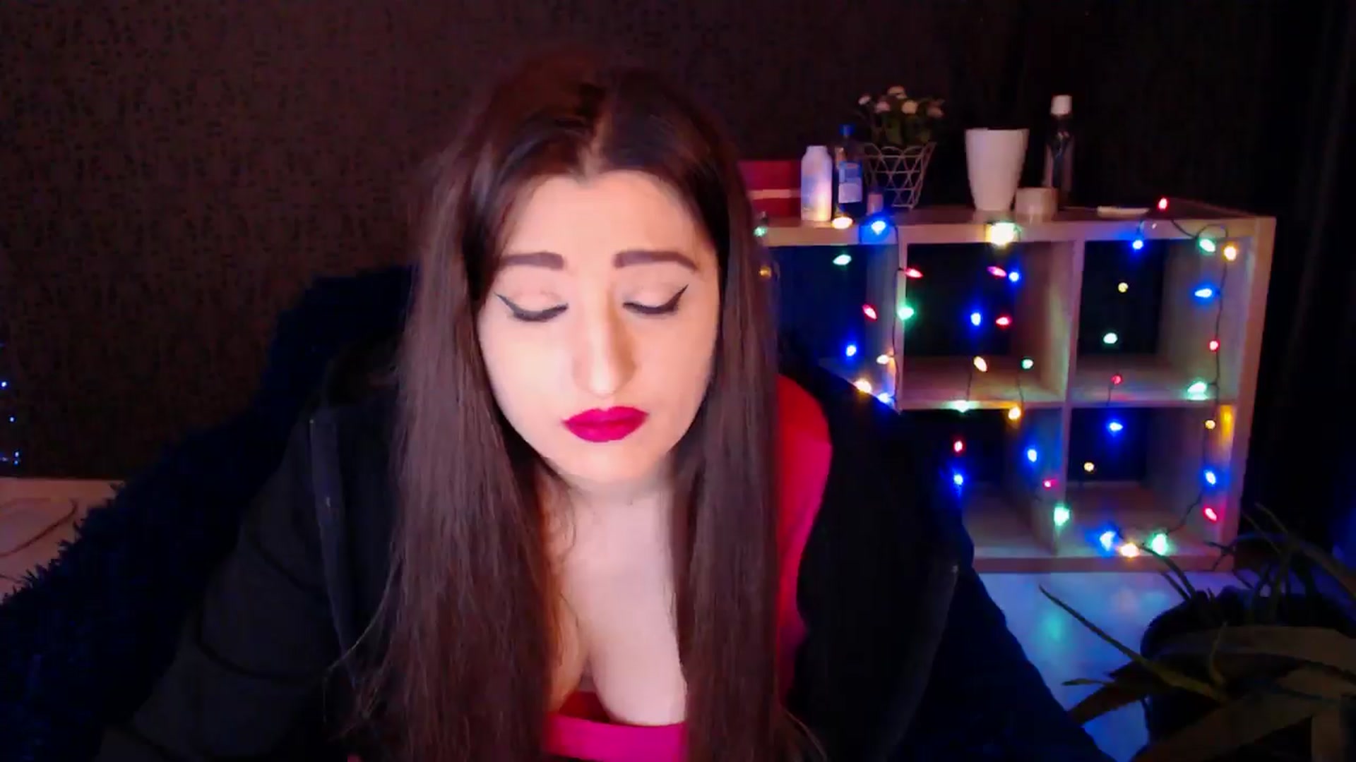 Gallery image thumbnail from HotRebbecca's myfreecams stream on, 12/13/2024, 04:22 image 10 of 20