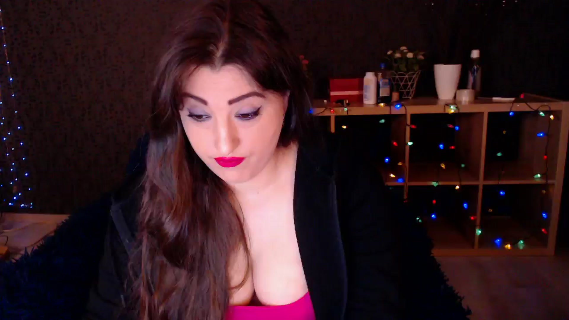 Gallery image thumbnail from HotRebbecca's myfreecams stream on, 12/14/2024, 23:29 image 17 of 20