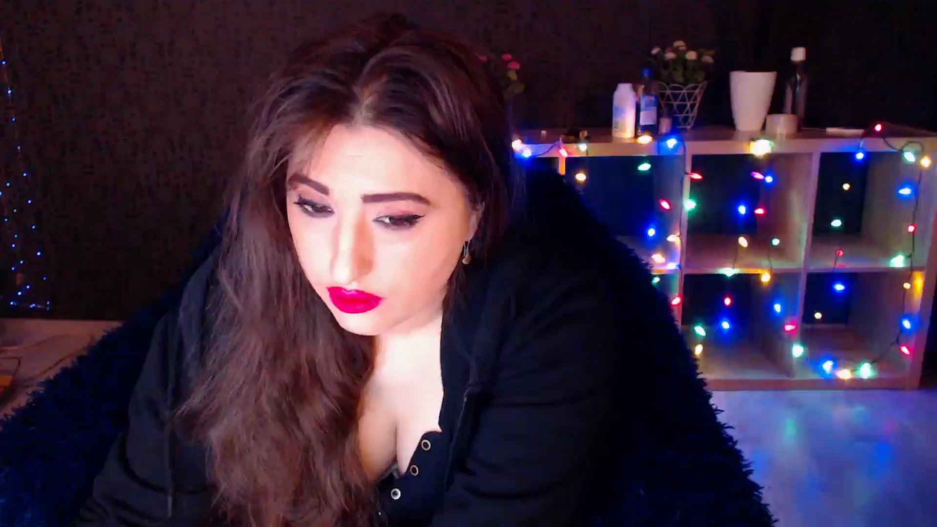 Gallery image thumbnail from HotRebbecca's myfreecams stream on, 12/19/2024, 01:25 image 7 of 20