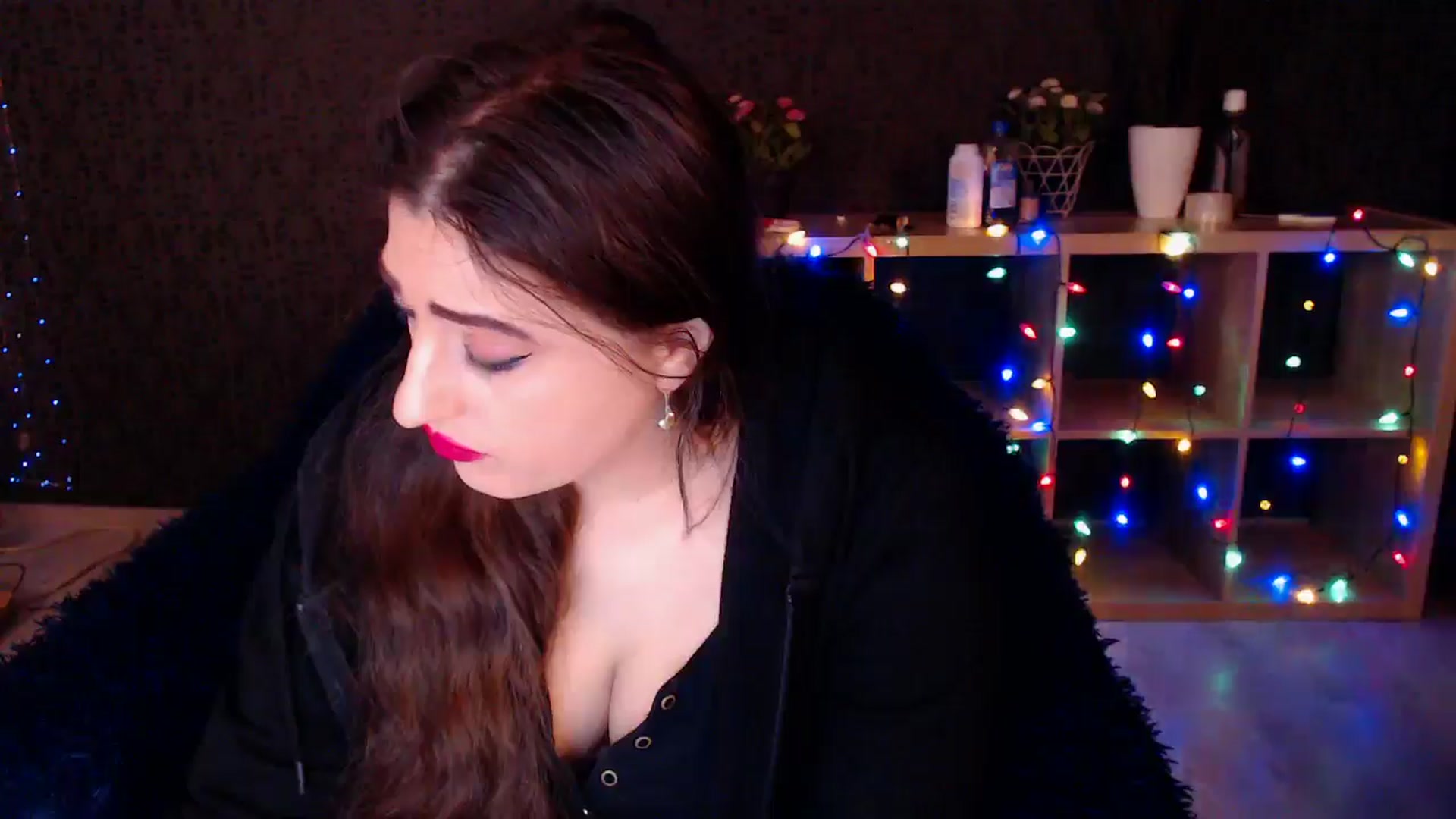 Gallery image thumbnail from HotRebbecca's myfreecams stream on, 12/19/2024, 01:25 image 15 of 20