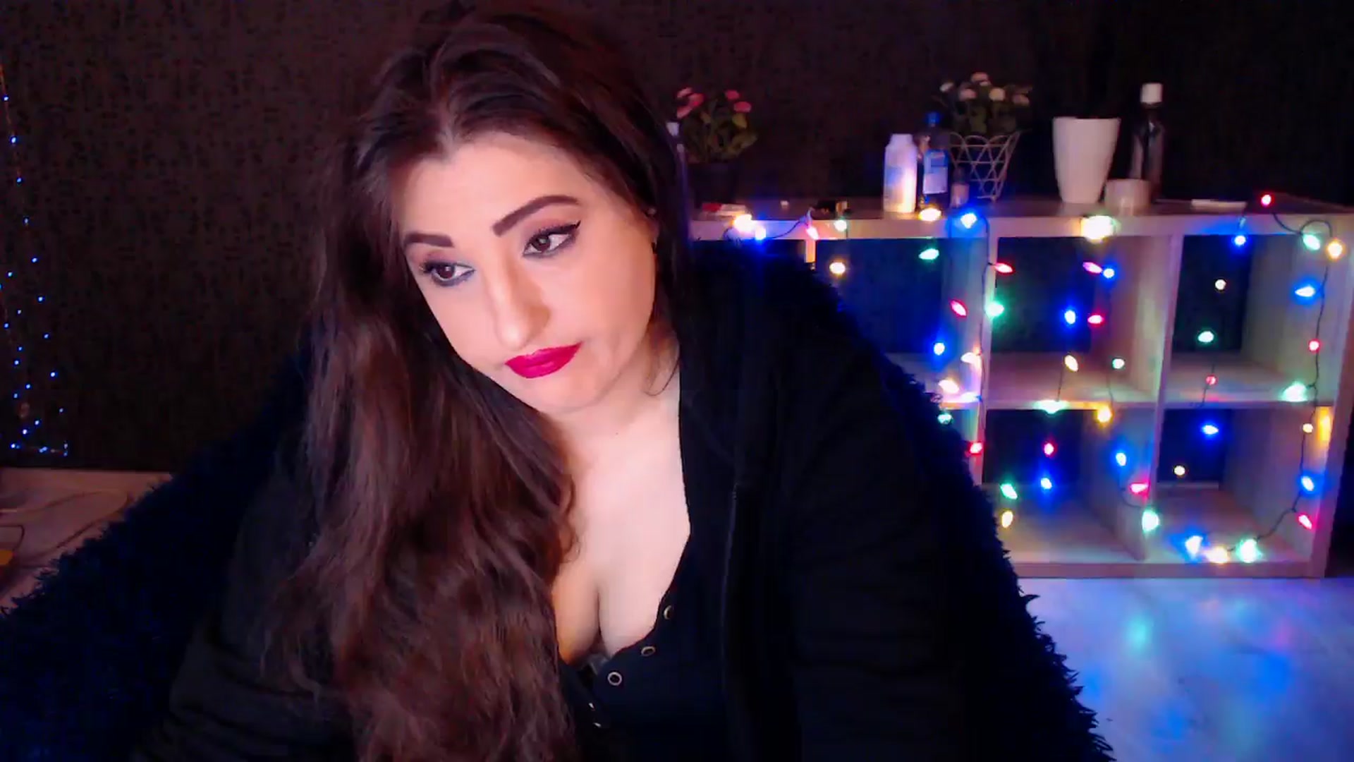 Gallery image thumbnail from HotRebbecca's myfreecams stream on, 12/19/2024, 01:25 image 14 of 20