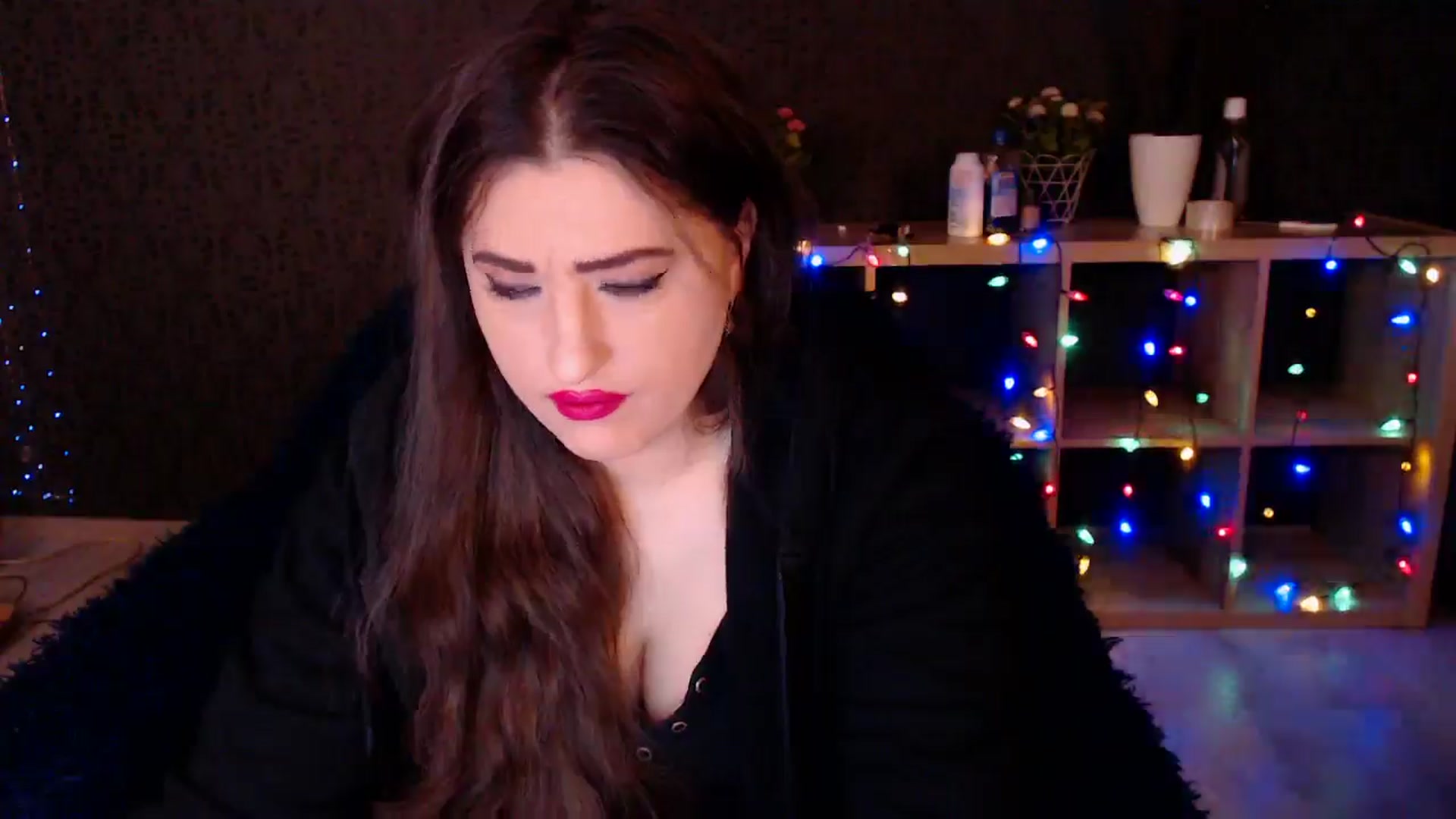 Gallery image thumbnail from HotRebbecca's myfreecams stream on, 12/19/2024, 01:25 image 19 of 20