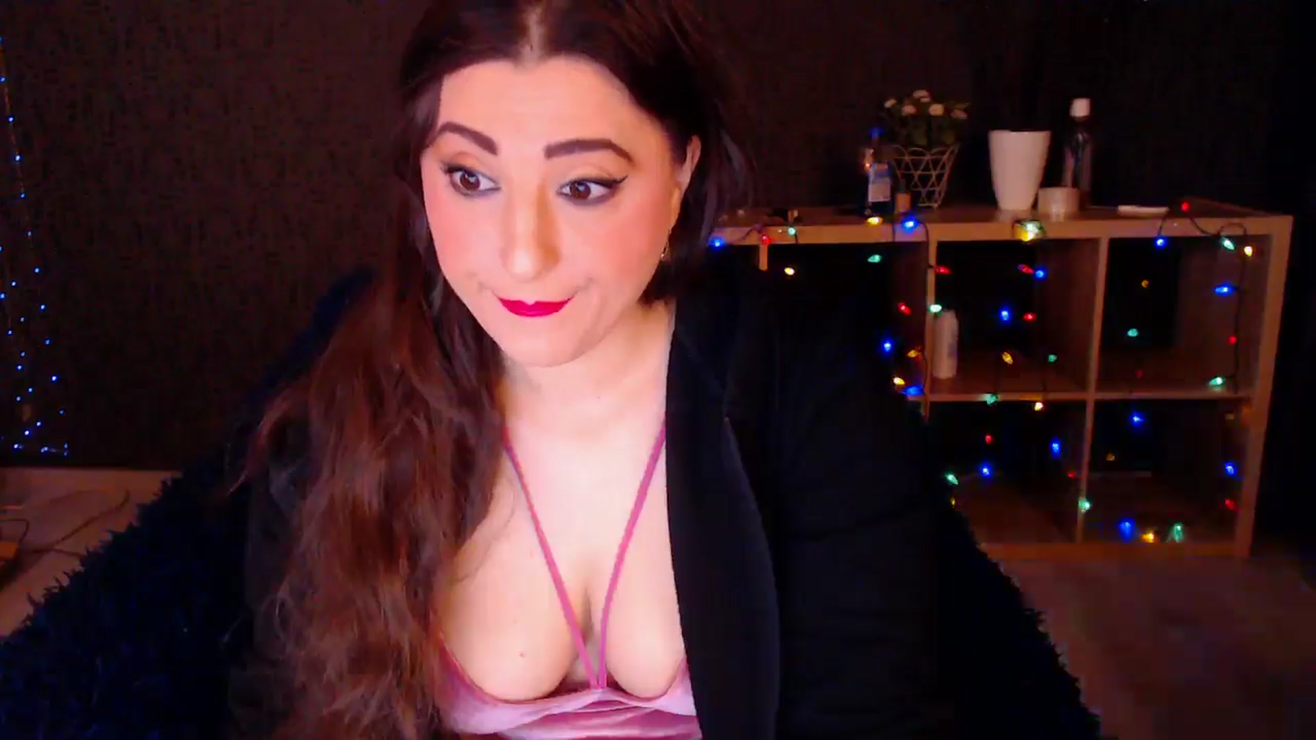 Gallery image thumbnail from HotRebbecca's myfreecams stream on, 12/20/2024, 24:21 image 20 of 20