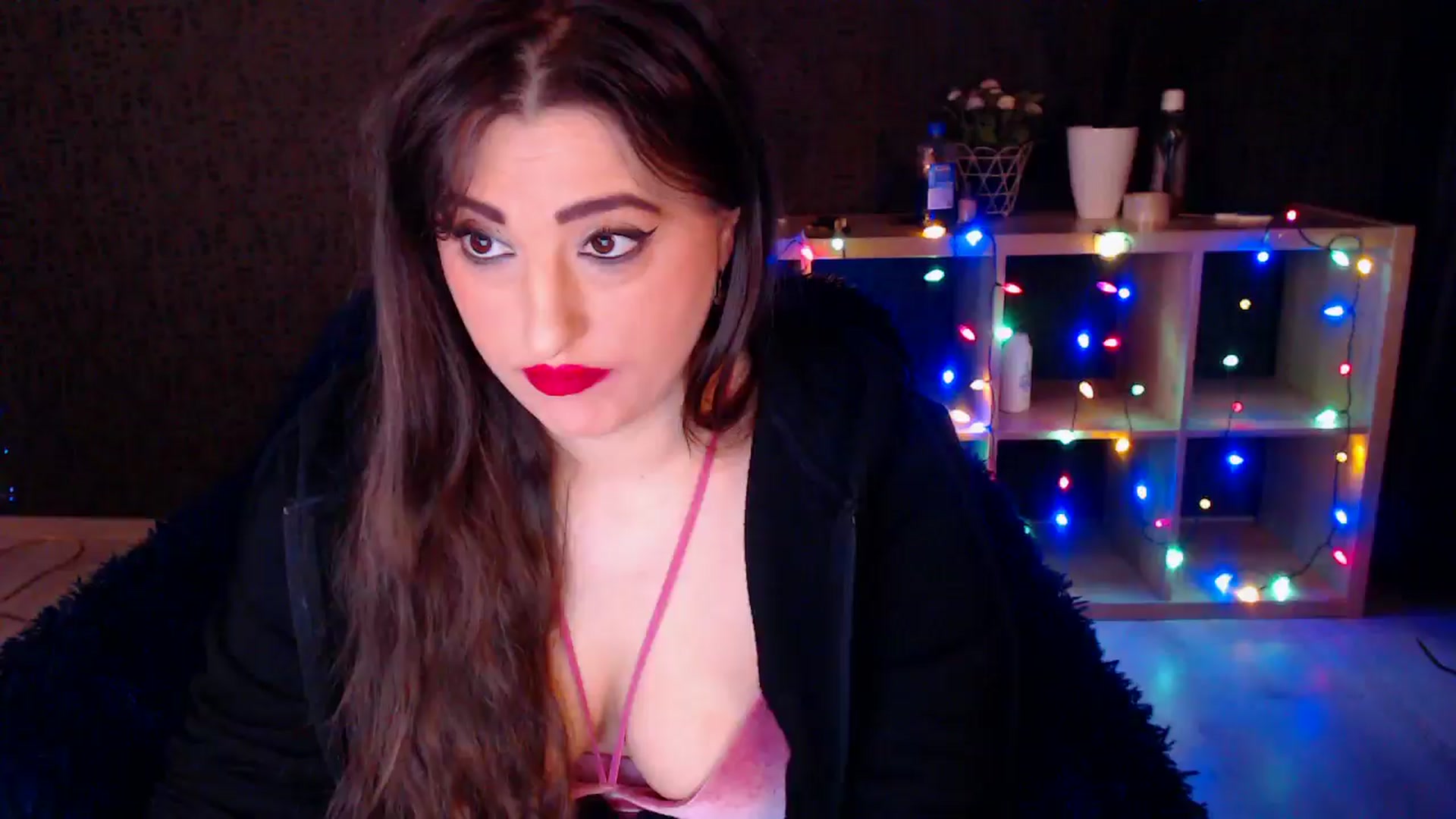Gallery image thumbnail from HotRebbecca's myfreecams stream on, 12/20/2024, 03:13 image 14 of 20