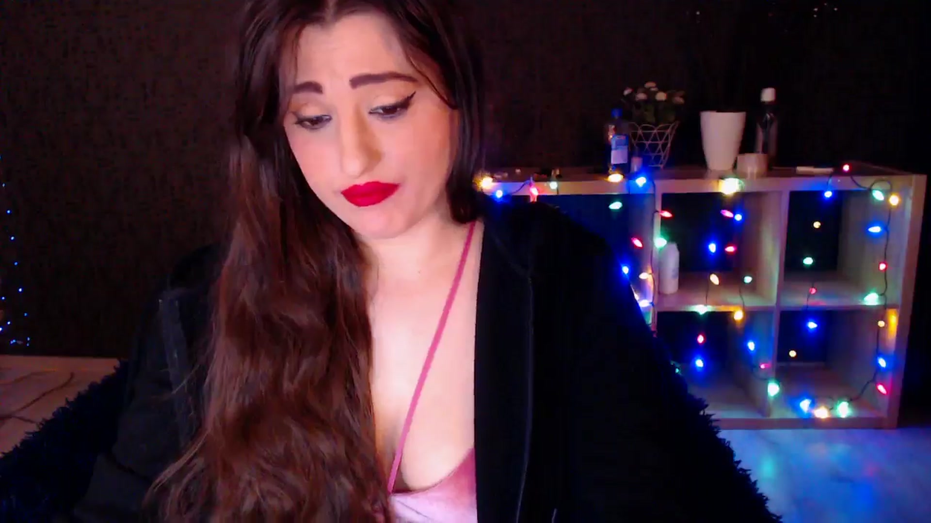 Gallery image thumbnail from HotRebbecca's myfreecams stream on, 12/20/2024, 03:13 image 12 of 20