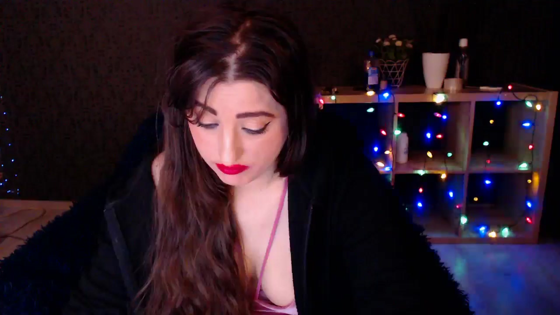Gallery image thumbnail from HotRebbecca's myfreecams stream on, 12/20/2024, 03:13 image 8 of 20