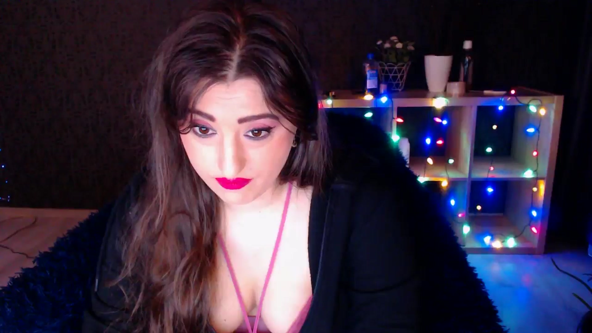 Gallery image thumbnail from HotRebbecca's myfreecams stream on, 12/22/2024, 02:53 image 13 of 20