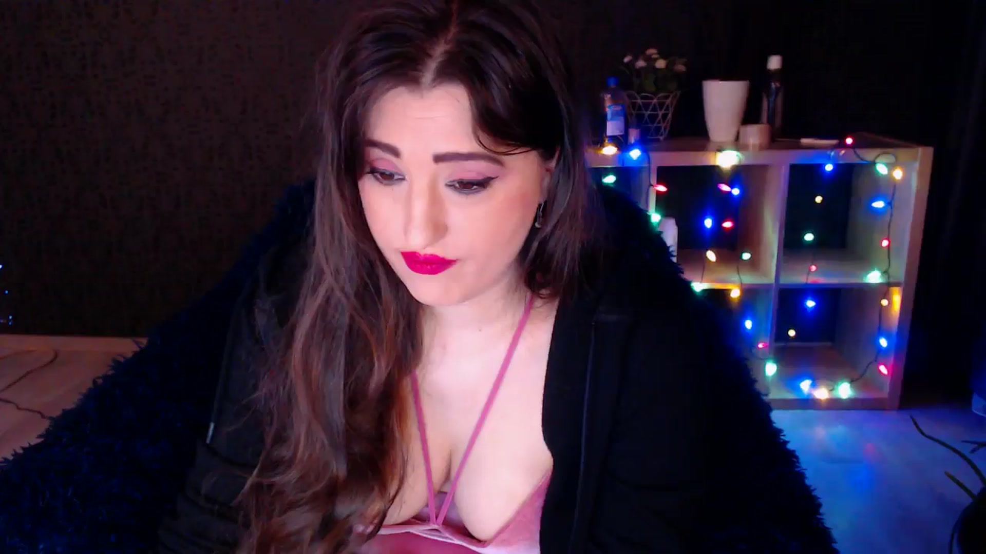 Gallery image thumbnail from HotRebbecca's myfreecams stream on, 12/22/2024, 02:53 image 19 of 20