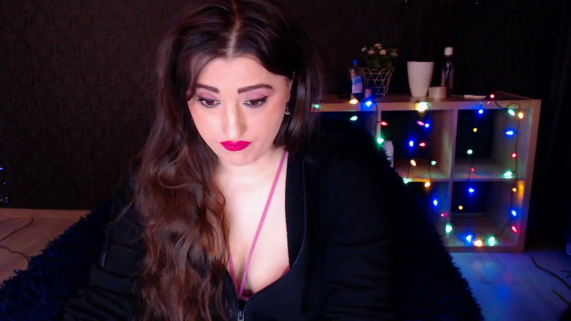 Gallery image thumbnail from HotRebbecca's myfreecams stream on, 12/22/2024, 02:53 image 9 of 20