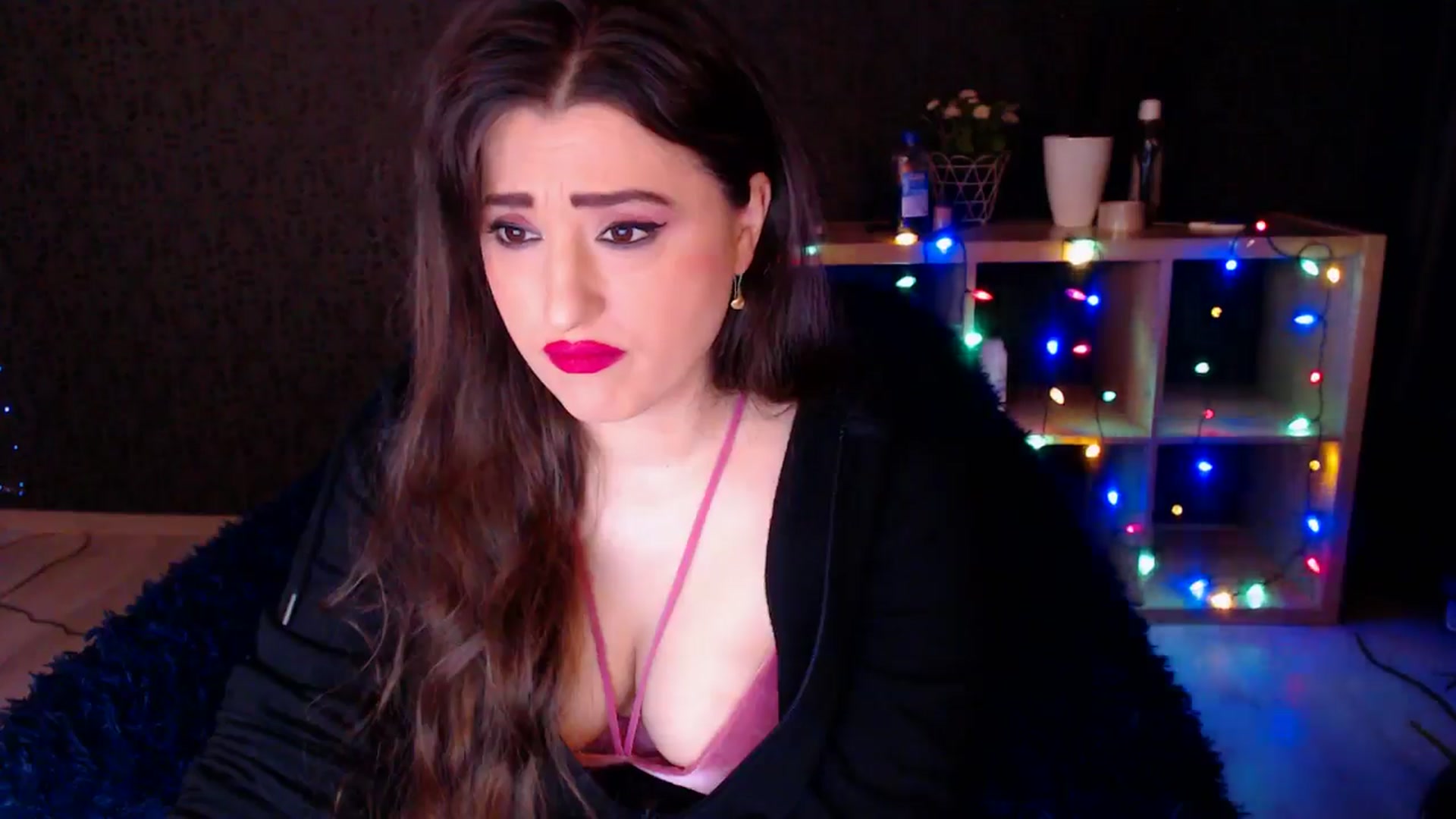 Gallery image thumbnail from HotRebbecca's myfreecams stream on, 12/22/2024, 02:53 image 14 of 20