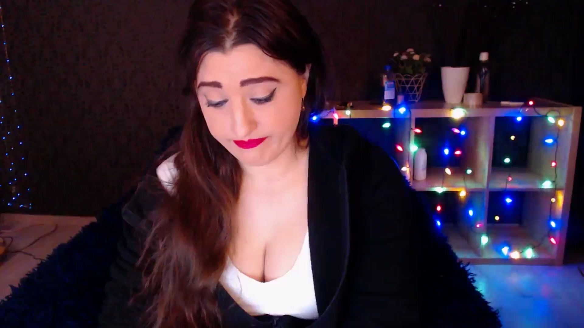 Gallery image thumbnail from HotRebbecca's myfreecams stream on, 12/23/2024, 01:34 image 15 of 20