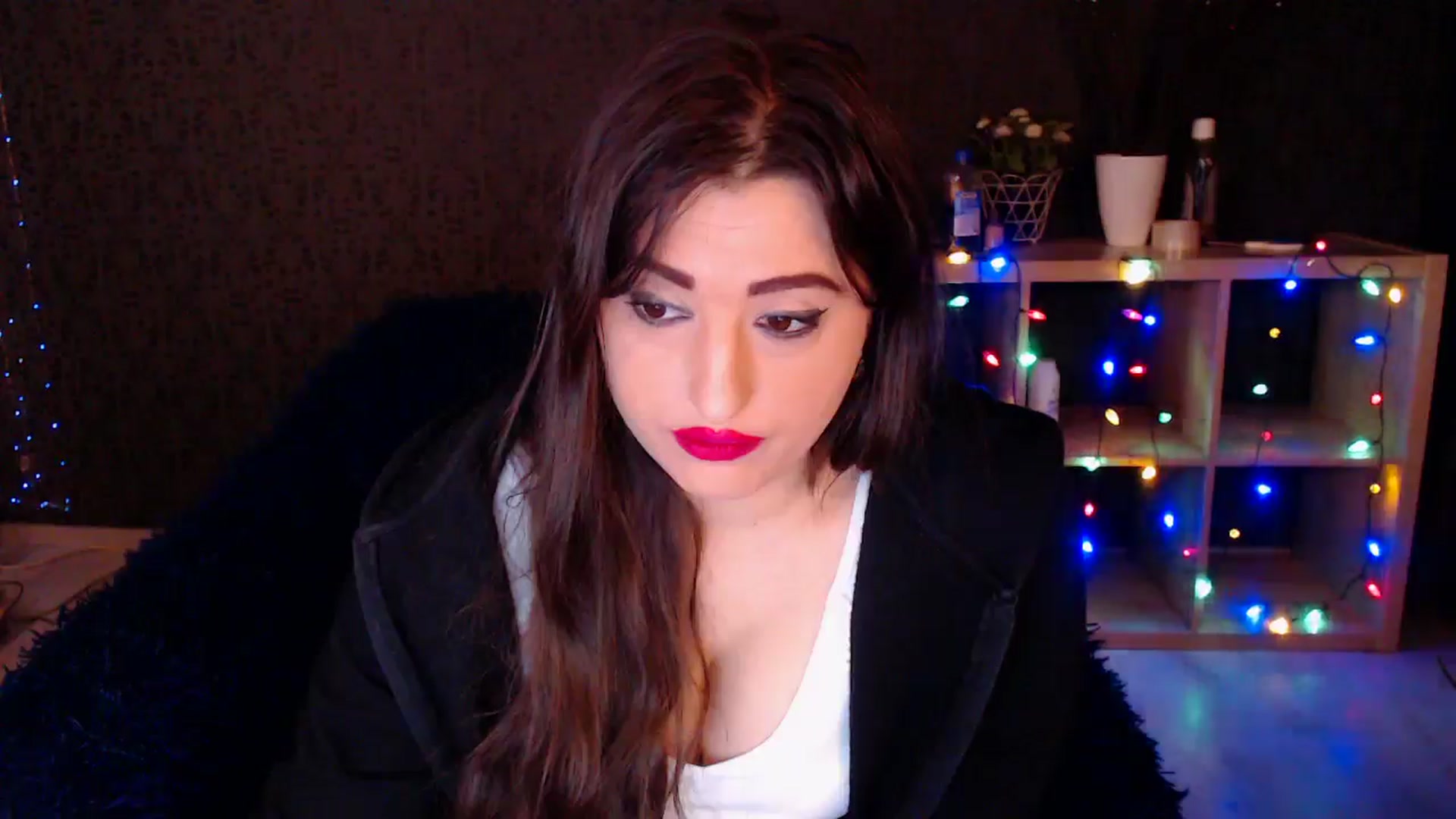 Gallery image thumbnail from HotRebbecca's myfreecams stream on, 12/23/2024, 03:58 image 12 of 20