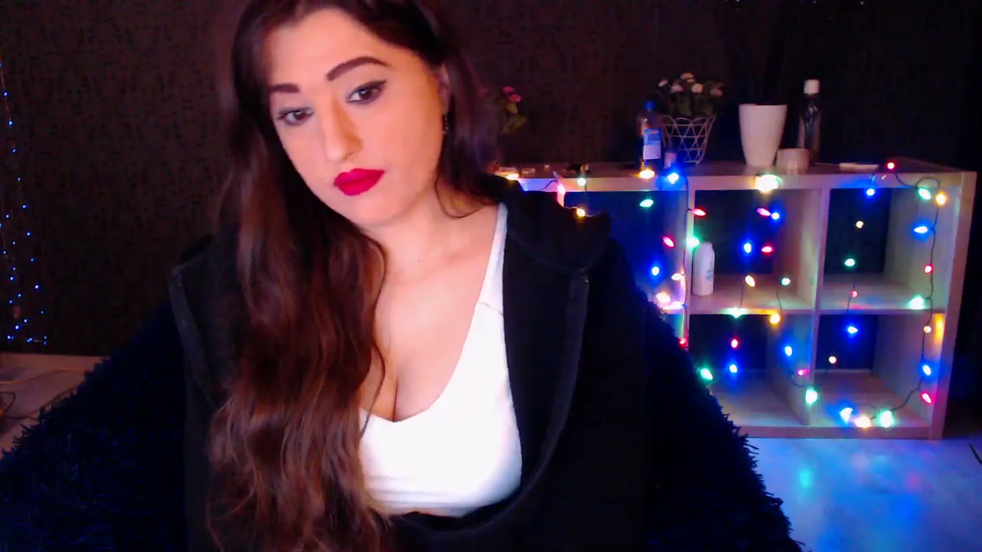 Gallery image thumbnail from HotRebbecca's myfreecams stream on, 12/23/2024, 03:58 image 10 of 20