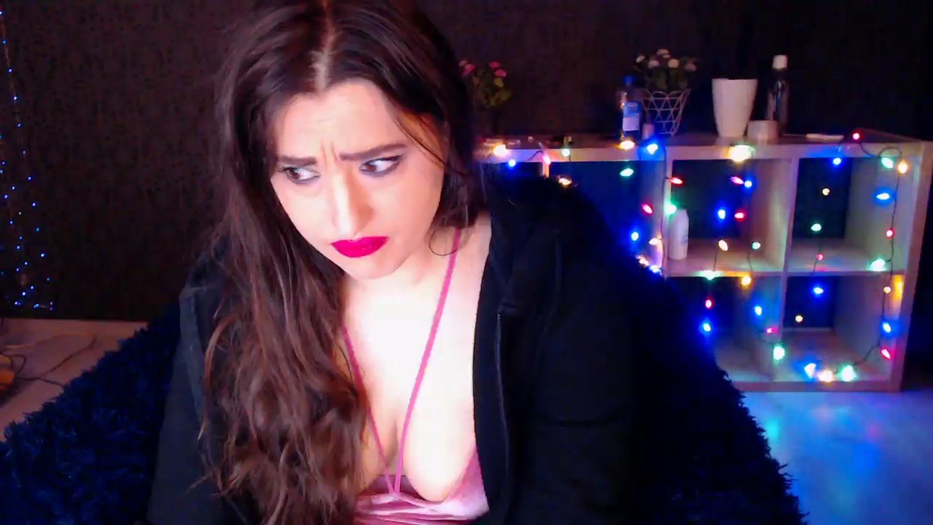 Gallery image thumbnail from HotRebbecca's myfreecams stream on, 12/24/2024, 02:40 image 19 of 20