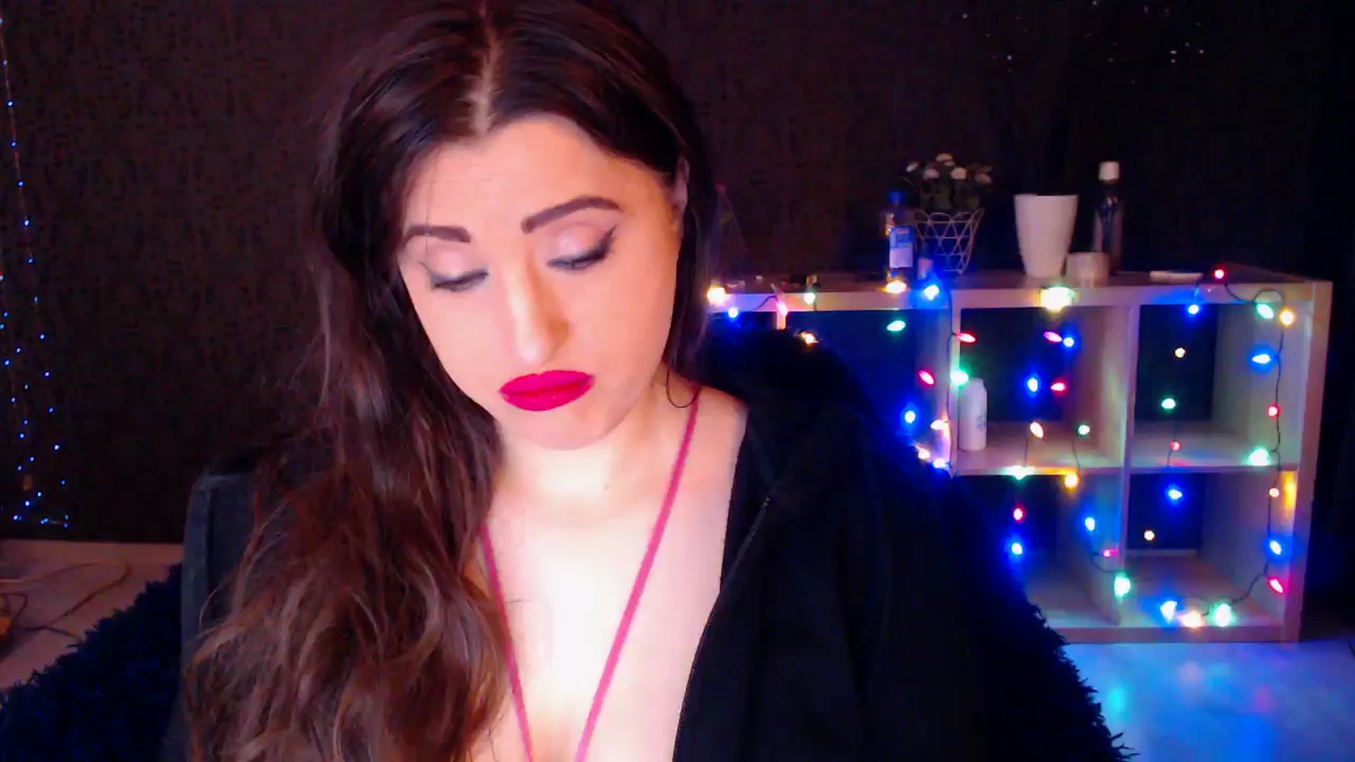 Gallery image thumbnail from HotRebbecca's myfreecams stream on, 12/24/2024, 02:40 image 5 of 20