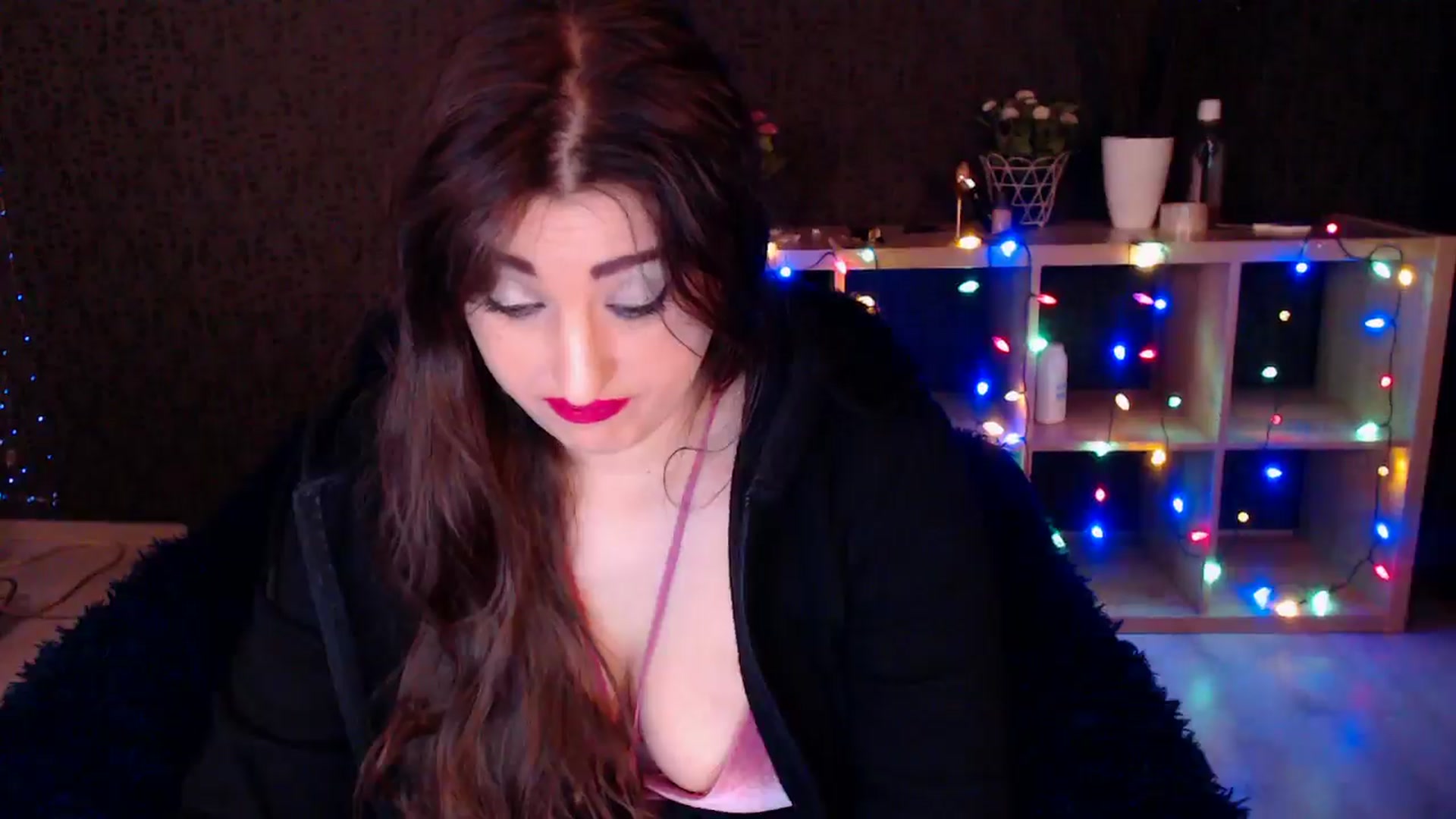 Gallery image thumbnail from HotRebbecca's myfreecams stream on, 12/27/2024, 03:49 image 15 of 20