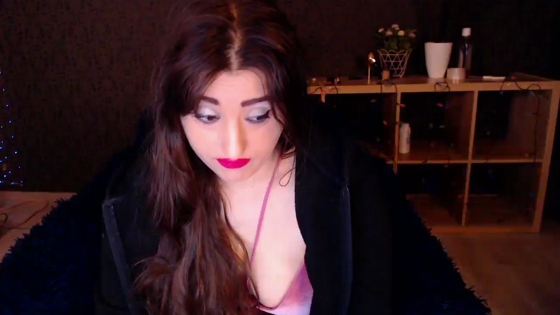 Gallery image thumbnail from HotRebbecca's myfreecams stream on, 12/27/2024, 03:49 image 13 of 20