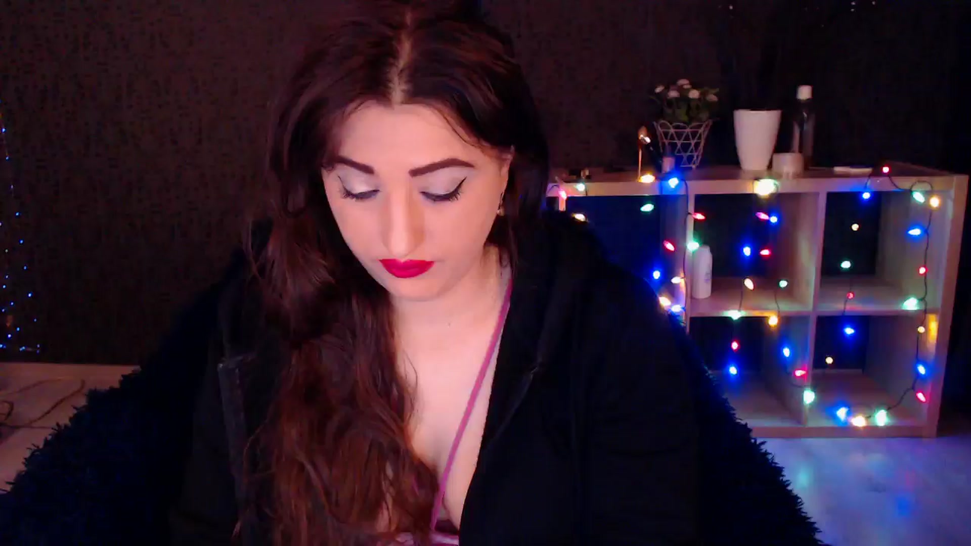 Gallery image thumbnail from HotRebbecca's myfreecams stream on, 12/27/2024, 03:49 image 3 of 20