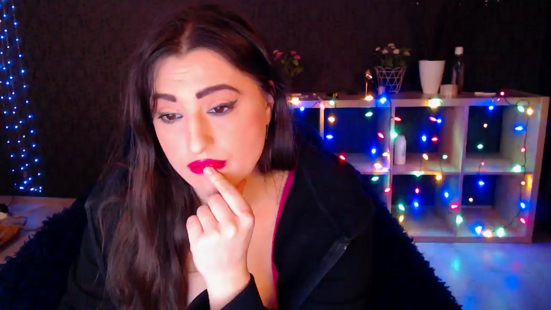 Gallery image thumbnail from HotRebbecca's myfreecams stream on, 12/28/2024, 03:05 image 6 of 20