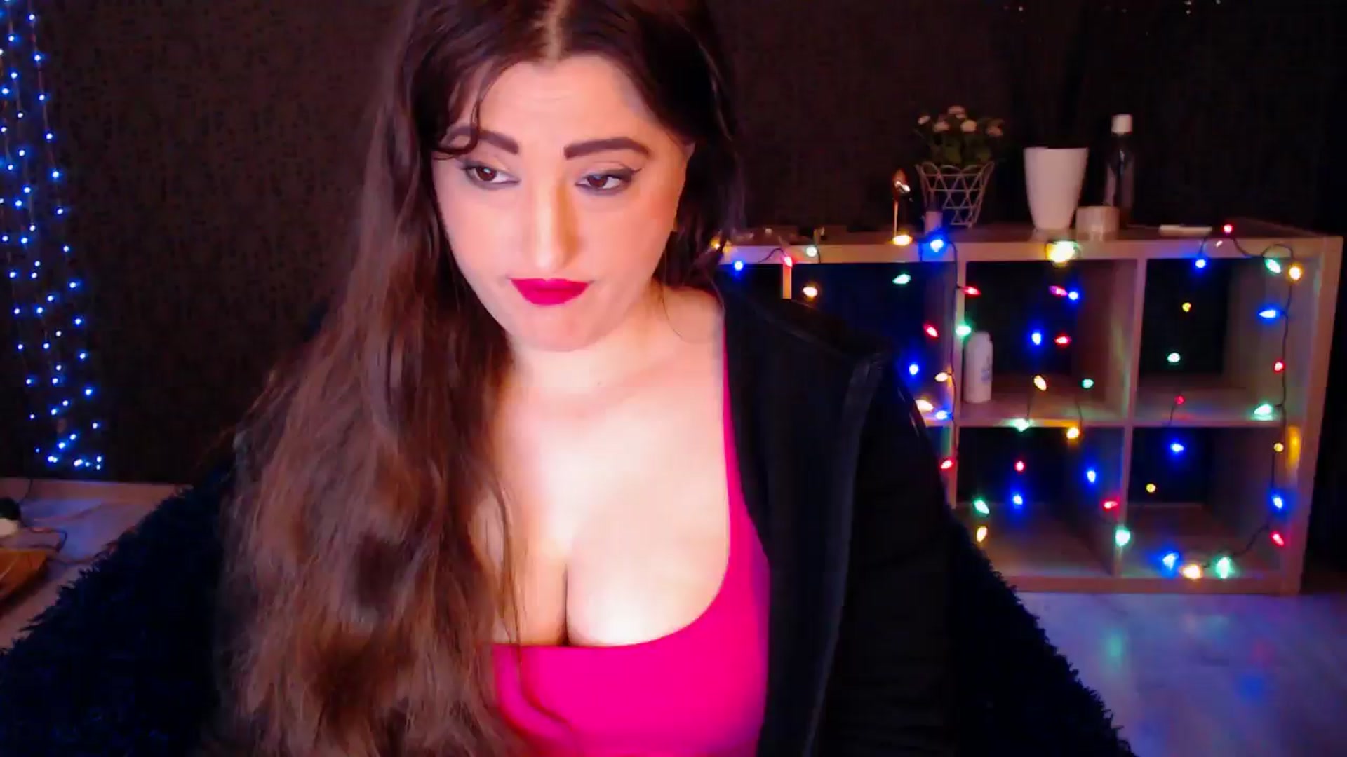 Gallery image thumbnail from HotRebbecca's myfreecams stream on, 12/28/2024, 03:05 image 2 of 20