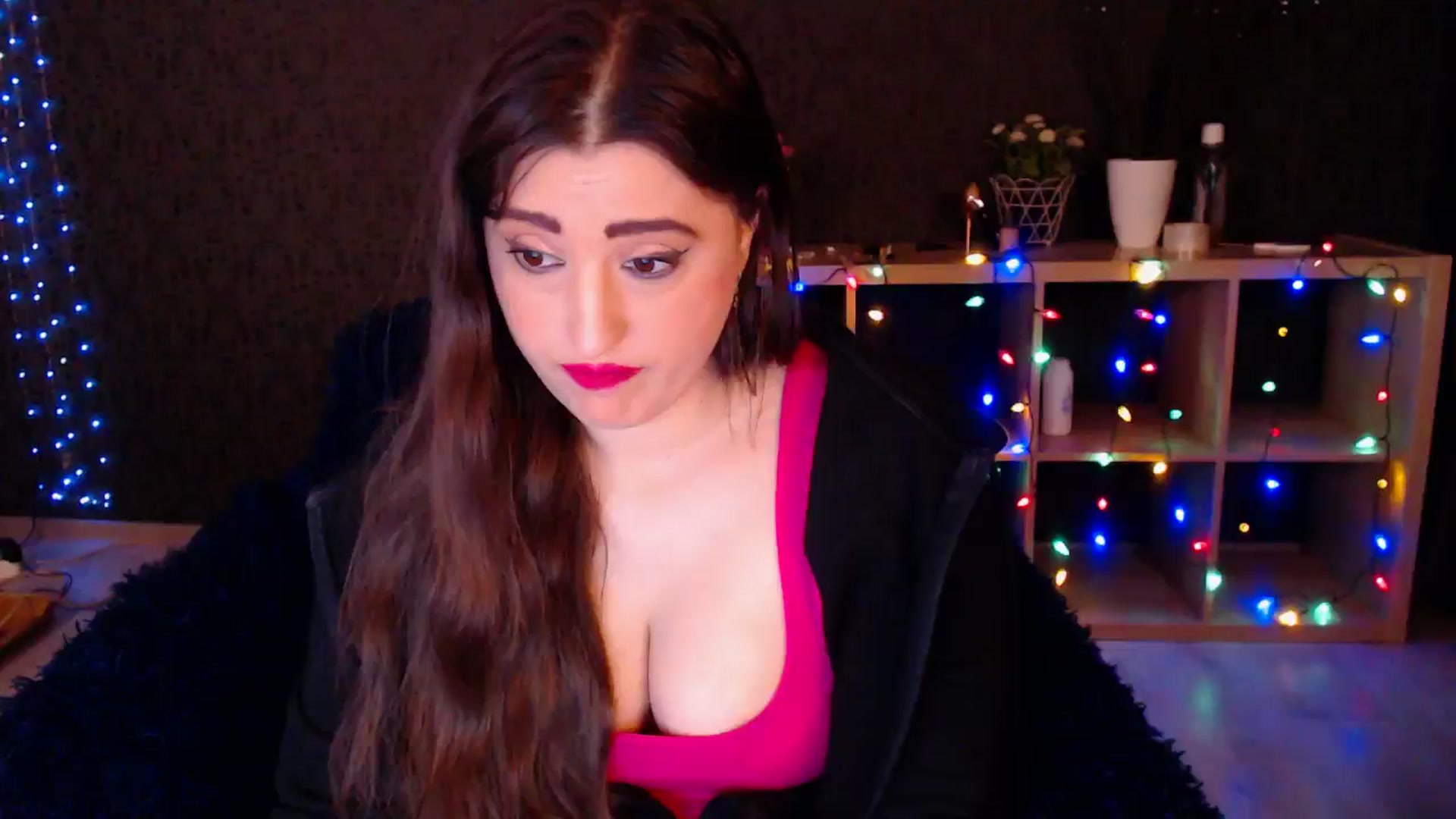 Gallery image thumbnail from HotRebbecca's myfreecams stream on, 12/28/2024, 03:05 image 12 of 20