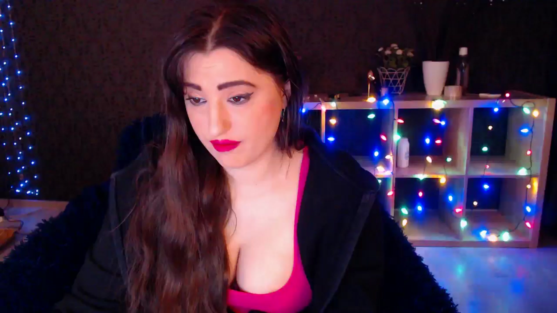 Gallery image thumbnail from HotRebbecca's myfreecams stream on, 12/28/2024, 03:05 image 16 of 20