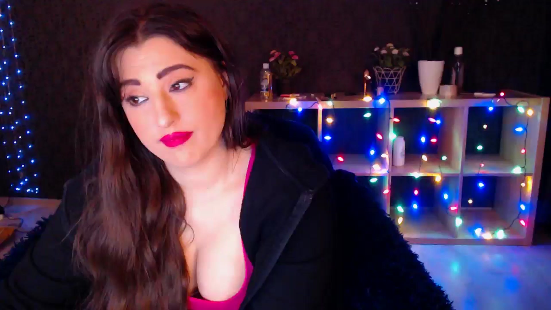 Gallery image thumbnail from HotRebbecca's myfreecams stream on, 12/28/2024, 03:05 image 15 of 20