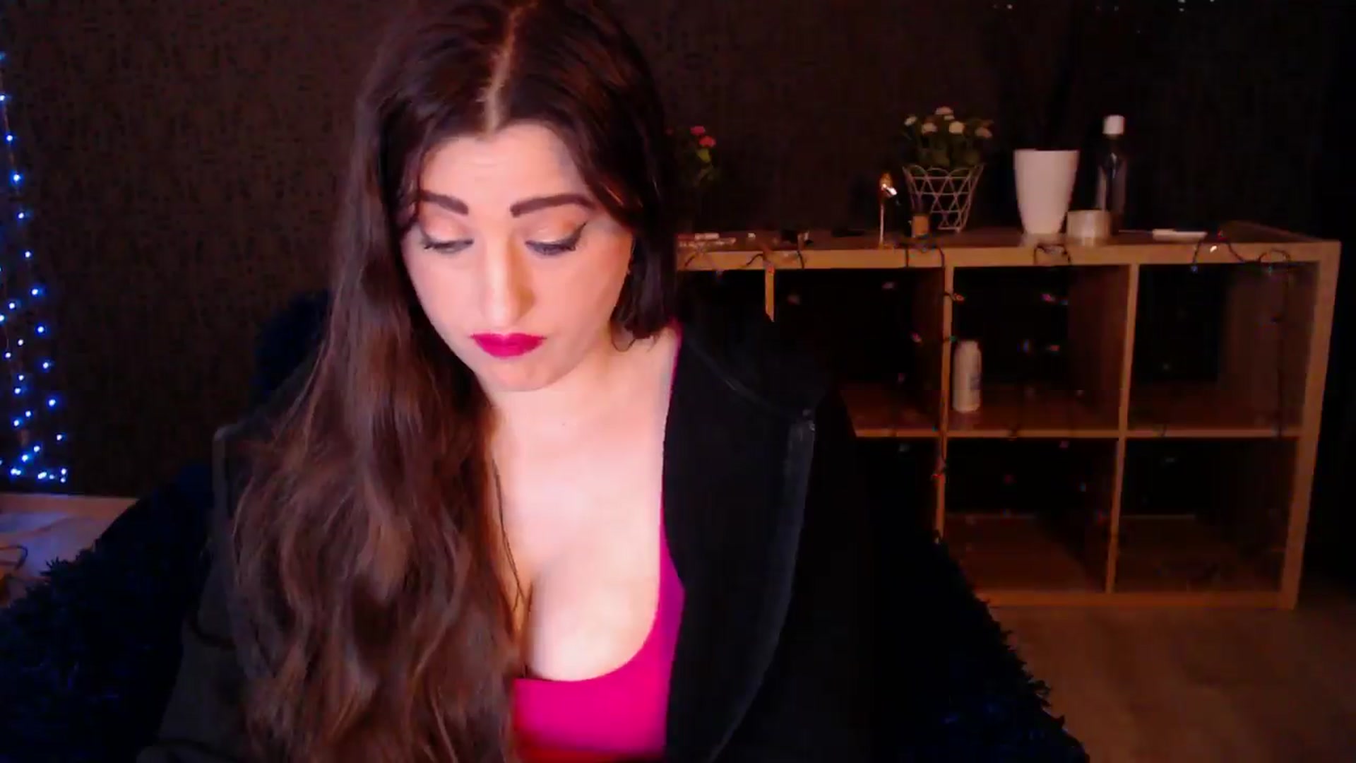 Gallery image thumbnail from HotRebbecca's myfreecams stream on, 12/28/2024, 03:55 image 12 of 20