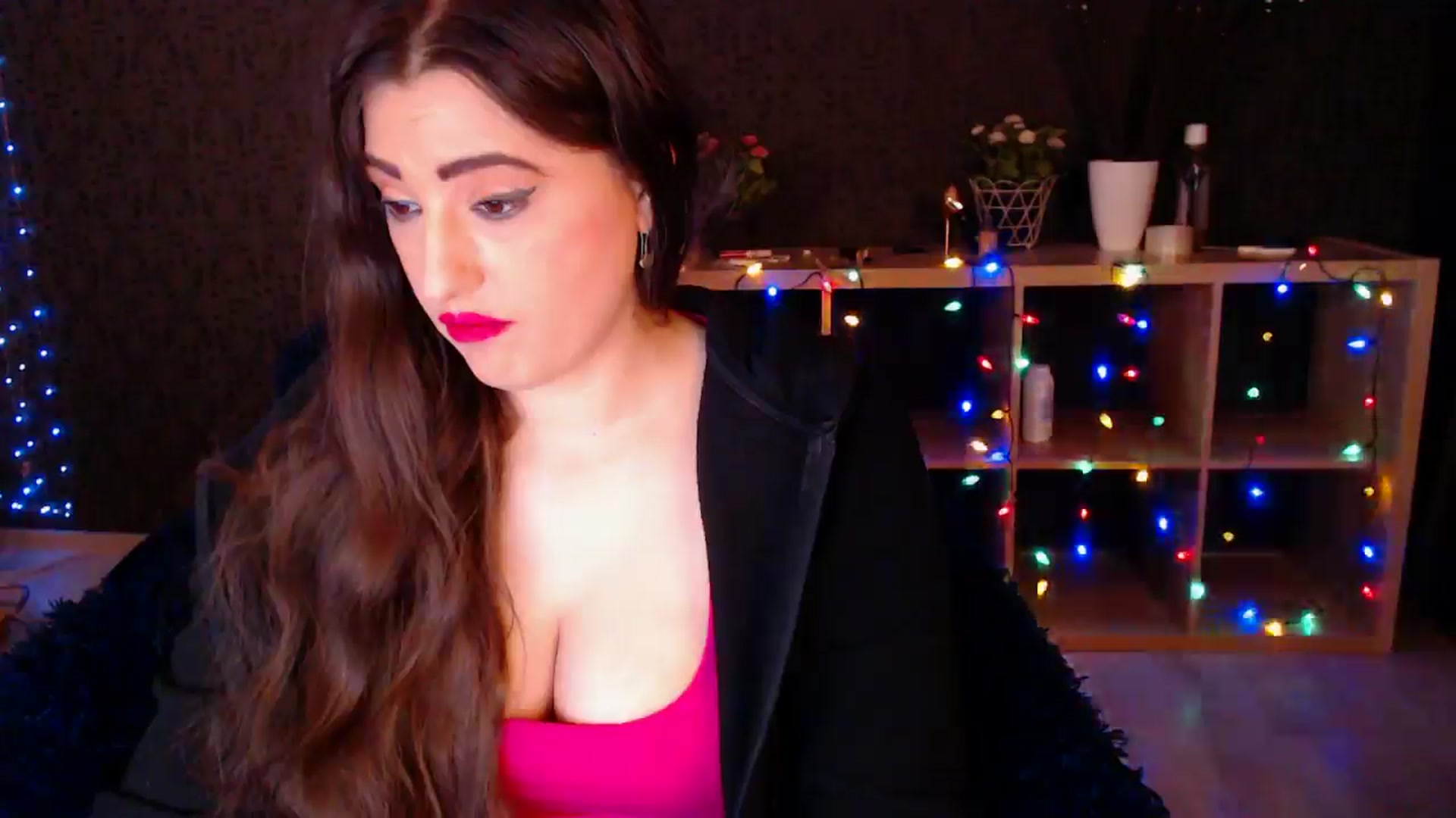 Gallery image thumbnail from HotRebbecca's myfreecams stream on, 12/28/2024, 03:55 image 2 of 20