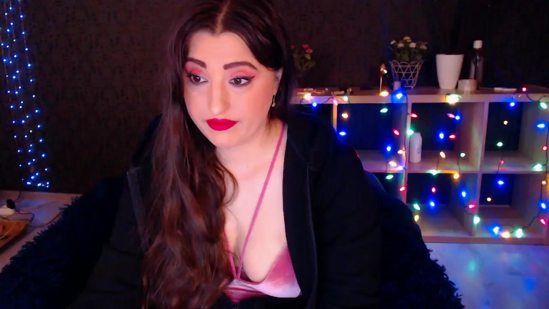 Gallery image thumbnail from HotRebbecca's myfreecams stream on, 12/29/2024, 02:03 image 17 of 20