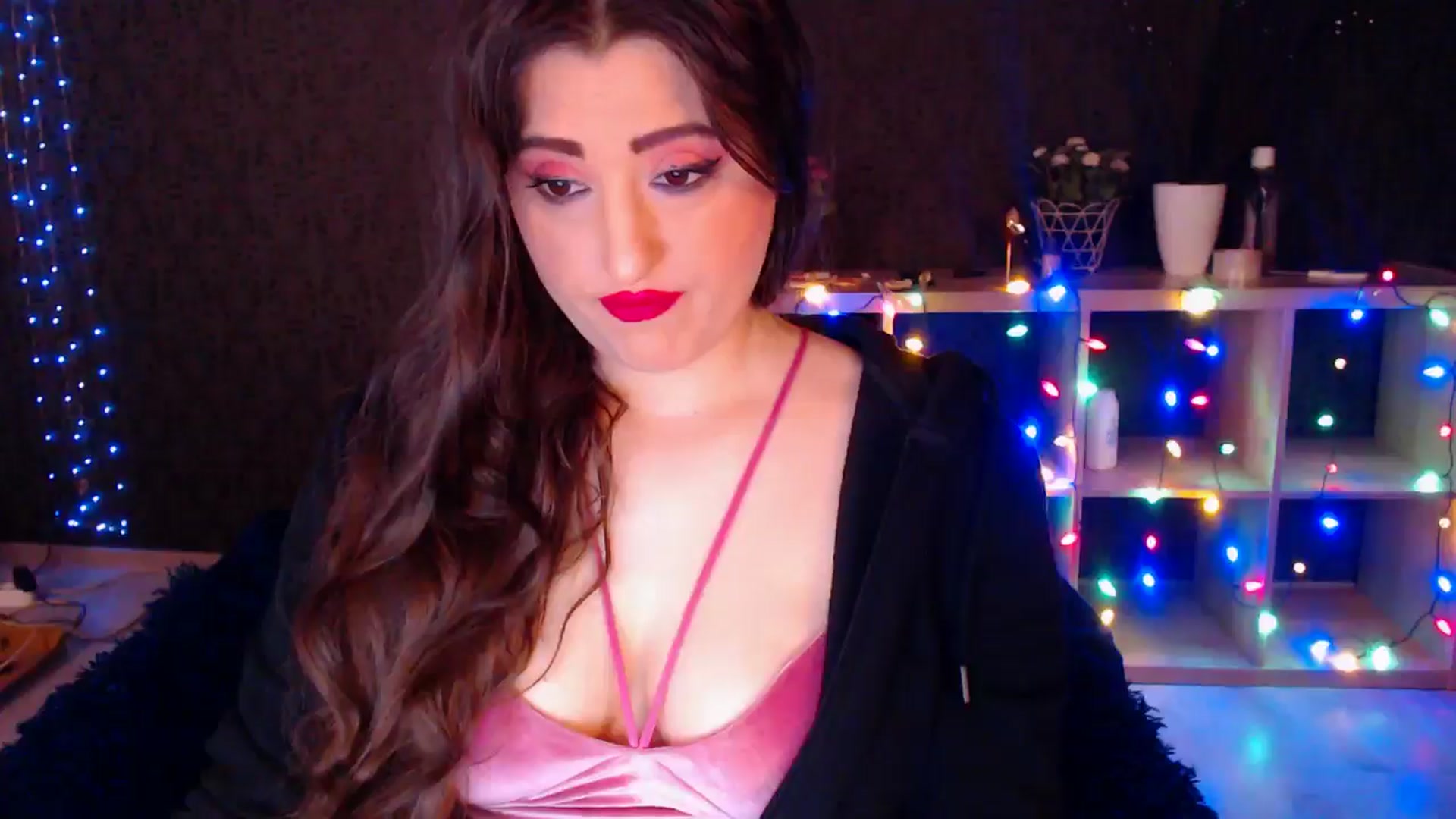 Gallery image thumbnail from HotRebbecca's myfreecams stream on, 12/29/2024, 02:03 image 7 of 20