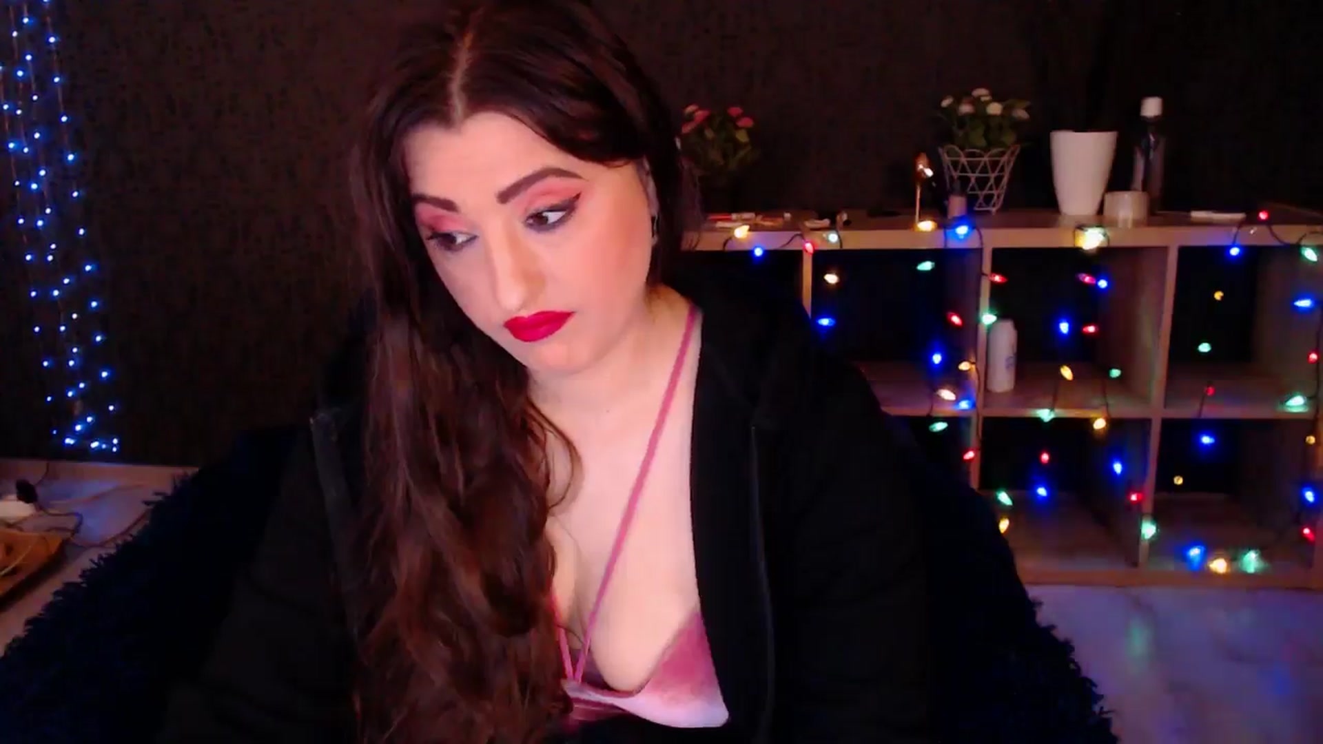 Gallery image thumbnail from HotRebbecca's myfreecams stream on, 12/29/2024, 02:03 image 20 of 20