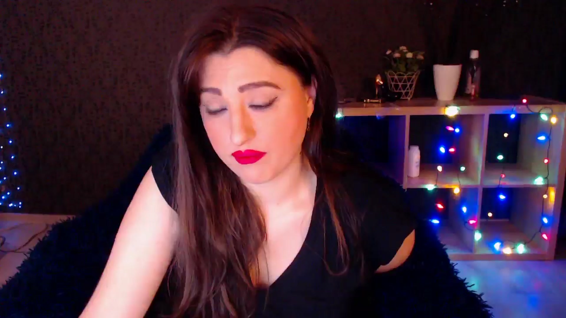 Gallery image thumbnail from HotRebbecca's myfreecams stream on, 01/03/2025, 03:07 image 4 of 20