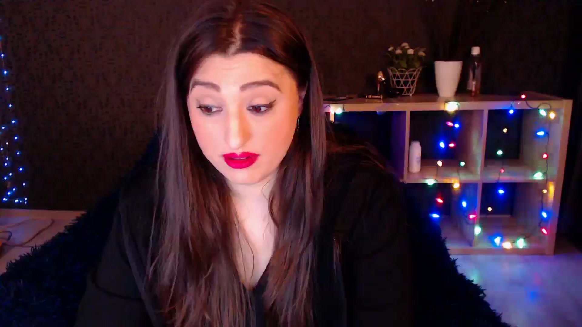Gallery image thumbnail from HotRebbecca's myfreecams stream on, 01/03/2025, 03:58 image 8 of 20