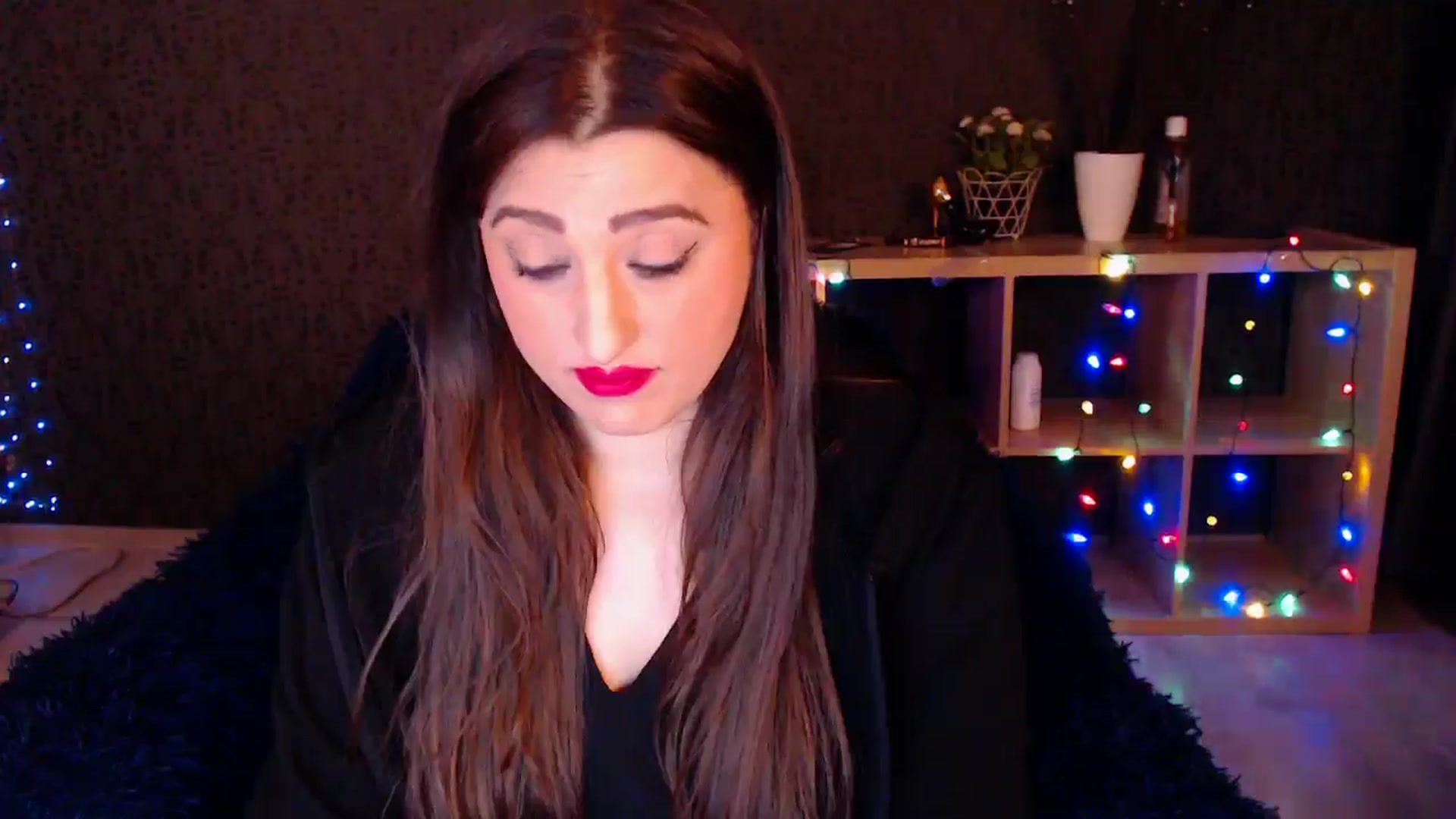 Gallery image thumbnail from HotRebbecca's myfreecams stream on, 01/03/2025, 03:58 image 18 of 20
