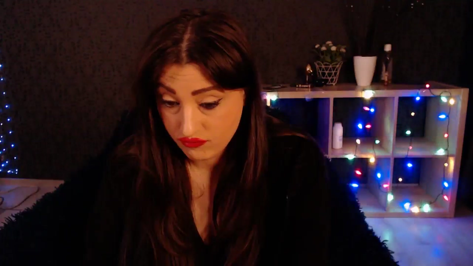 Gallery image thumbnail from HotRebbecca's myfreecams stream on, 01/04/2025, 01:25 image 18 of 20